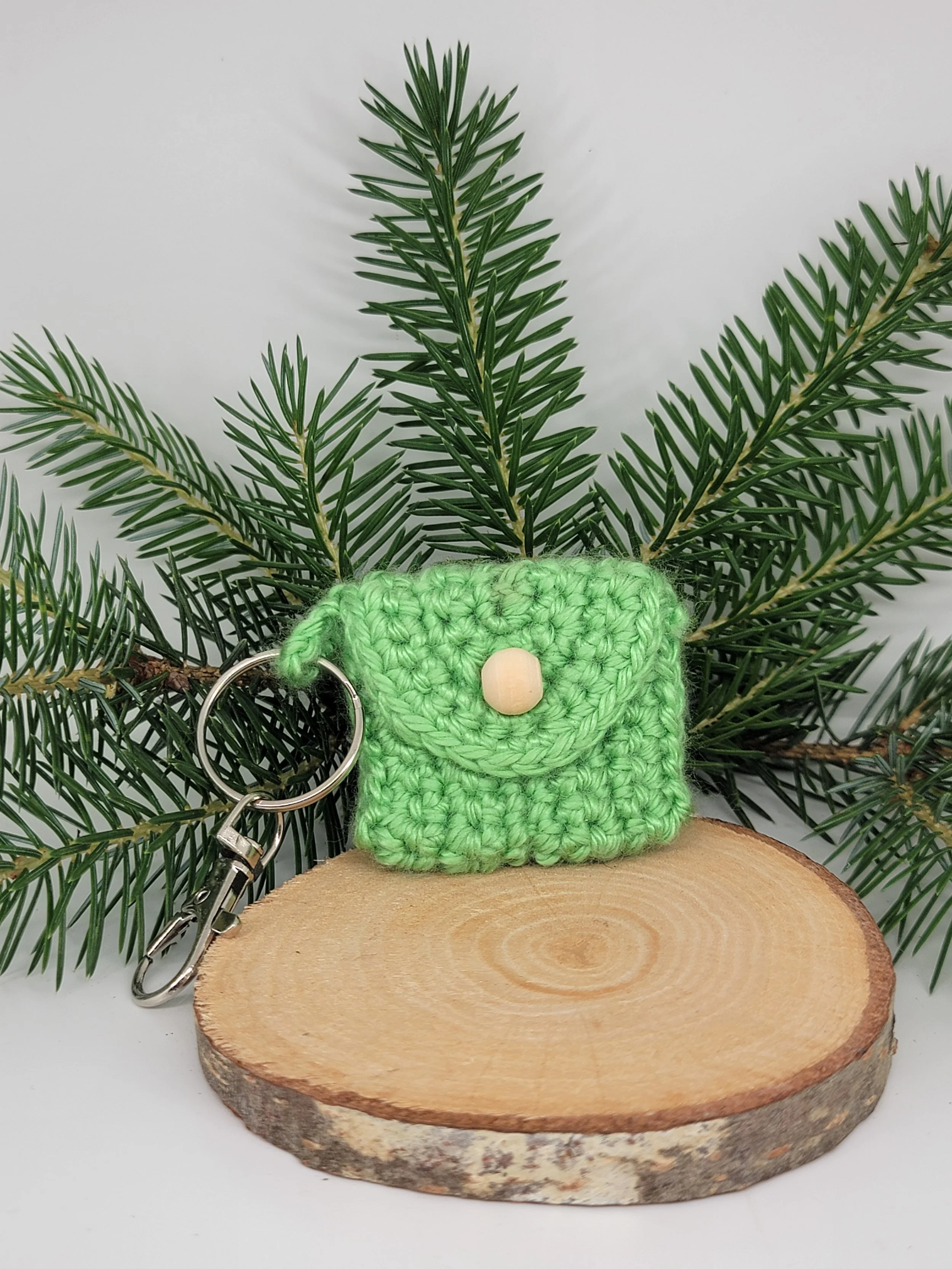 Mini Crochet Pouch Keychain, Handmade Green Coin Pouch with Wood Bead Closure
