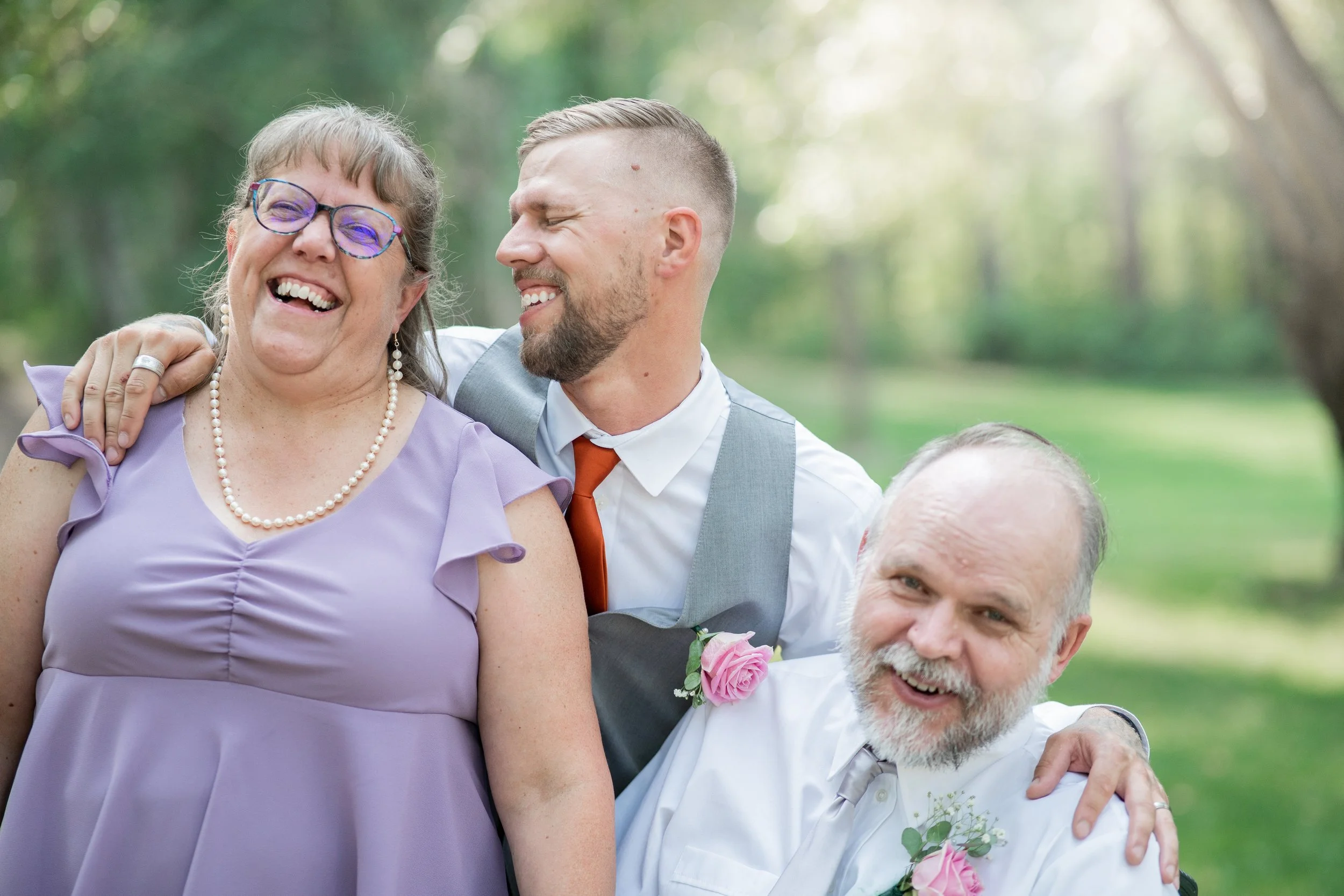 Edmonton Wedding Photographer (The Red Tin Barn, Alberta) — Kalla