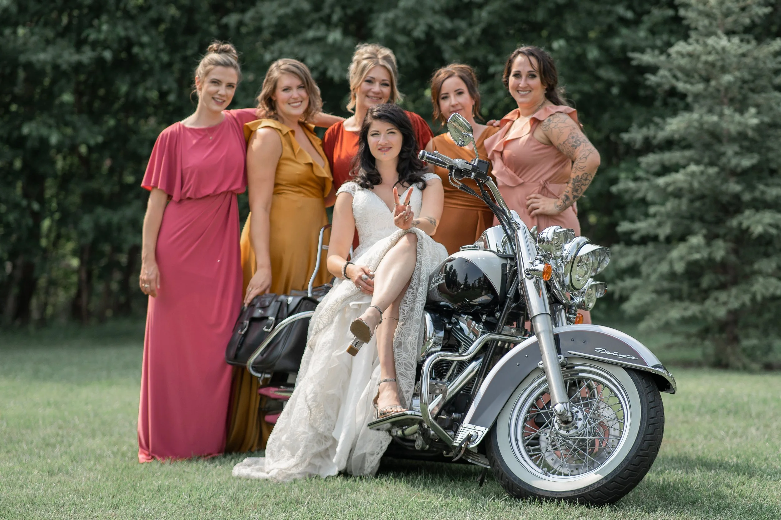 Edmonton Wedding Photographer (The Red Tin Barn, Alberta) — Kalla