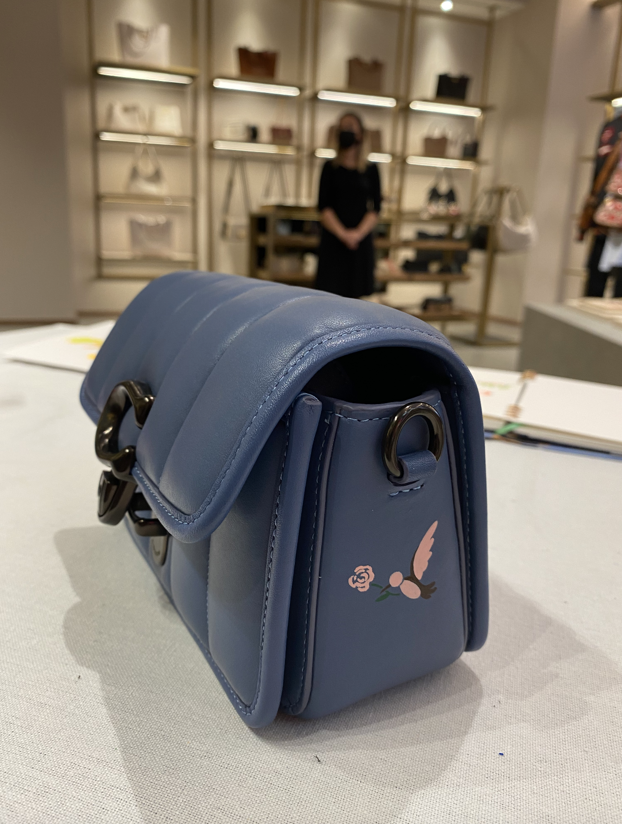 Discover the creative union of Arty Guava’s art and COACH’s luxury design. Nature-inspired, vibrant illustrations enhance bags, accessories, and apparel with a fresh, modern touch.