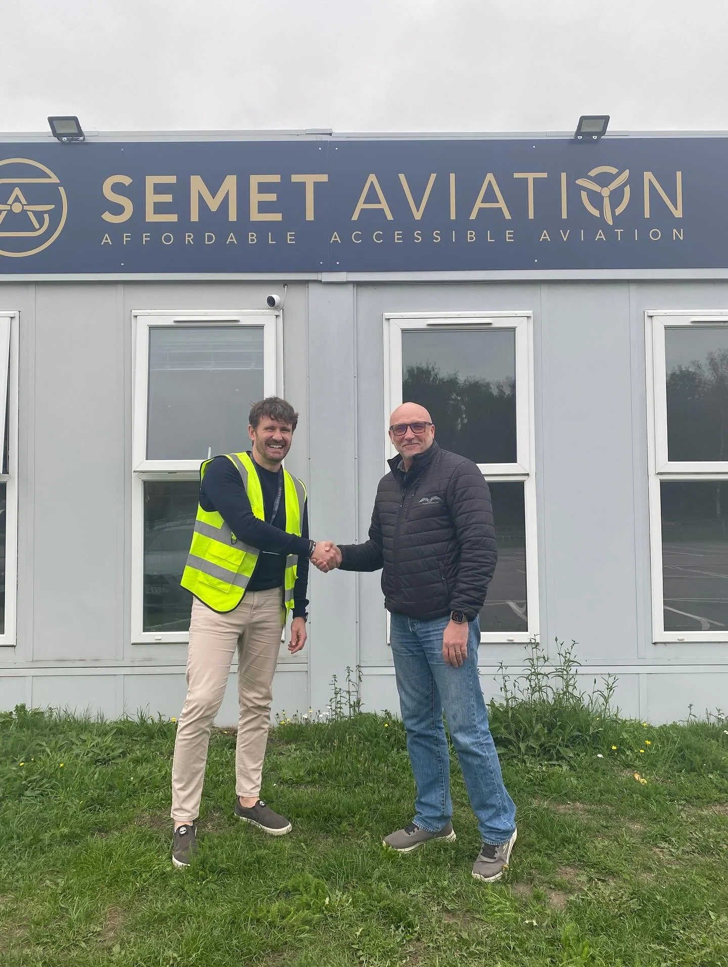 Congratulations to Chris for passing is PPL on Friday ππ₯³ #semetaviation #pilot #pilottraining #congratulations #aviation