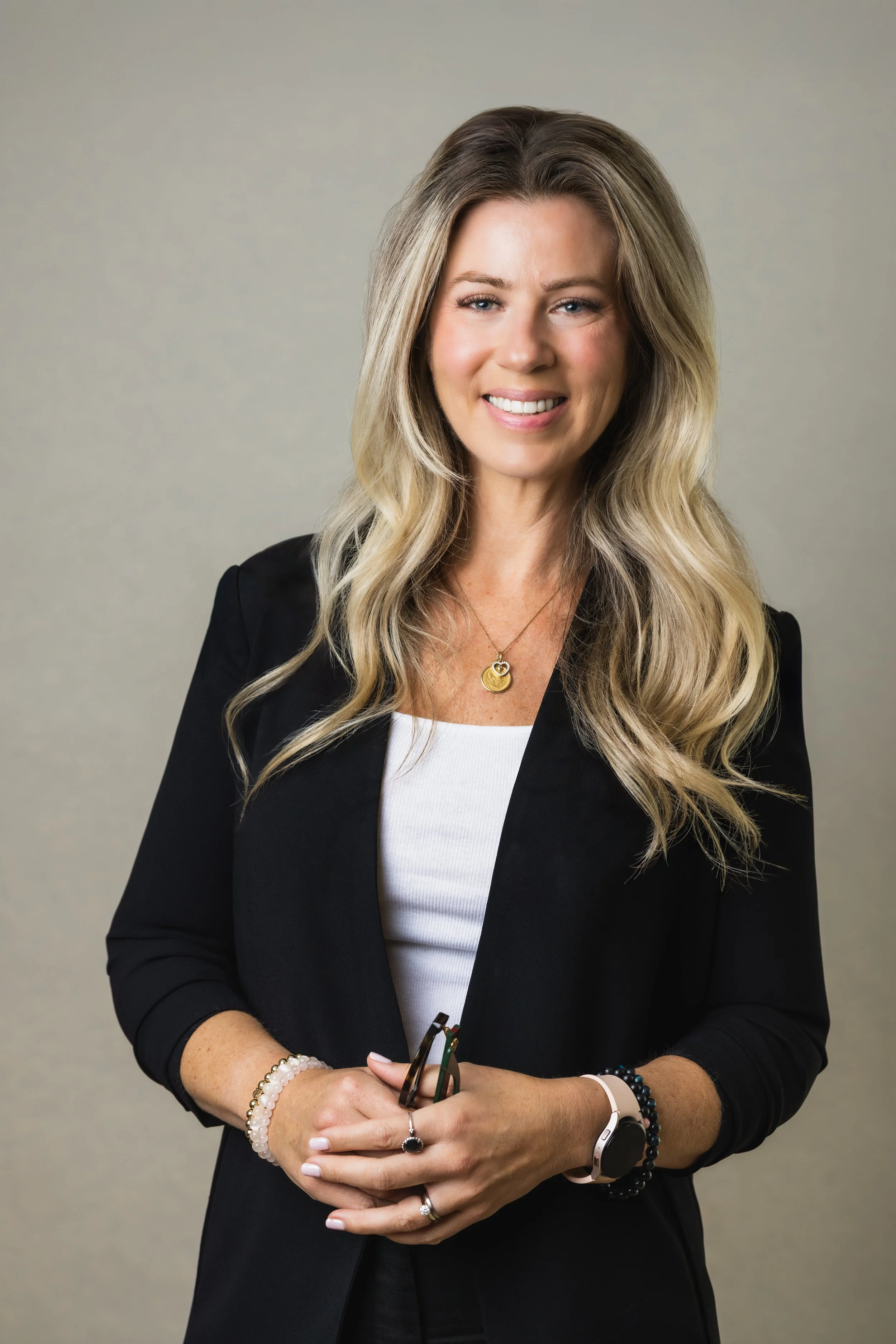 Kathleen Krznaric Bio - Creative Horizons