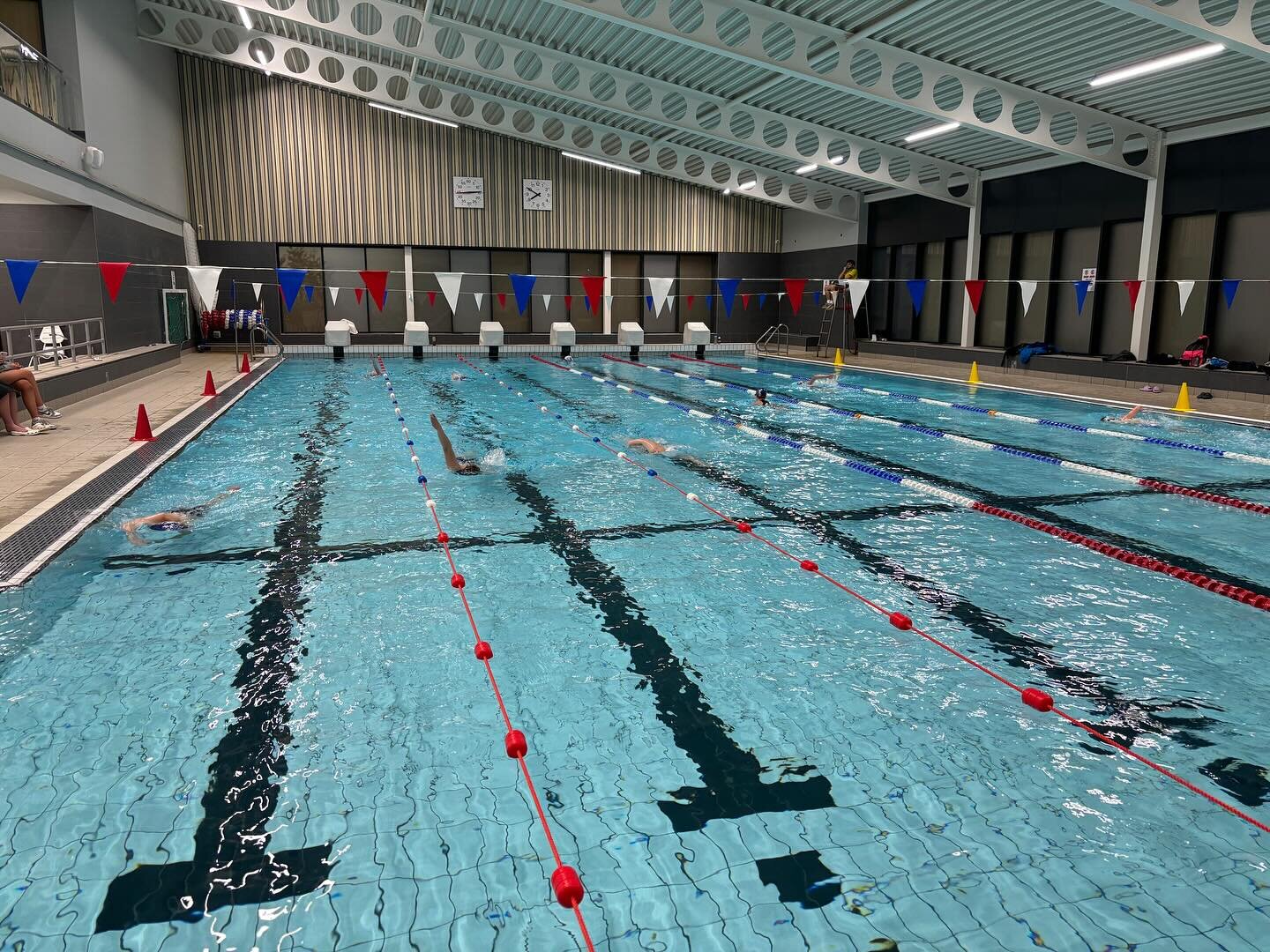 This weekend swimmers at Andover Swimming and Water Polo club are taking part an hour swim as part of the British Long Distance Swimming Association. 

How far can you swim in an hour? At the end of the weekend, how many meters do you think the club 