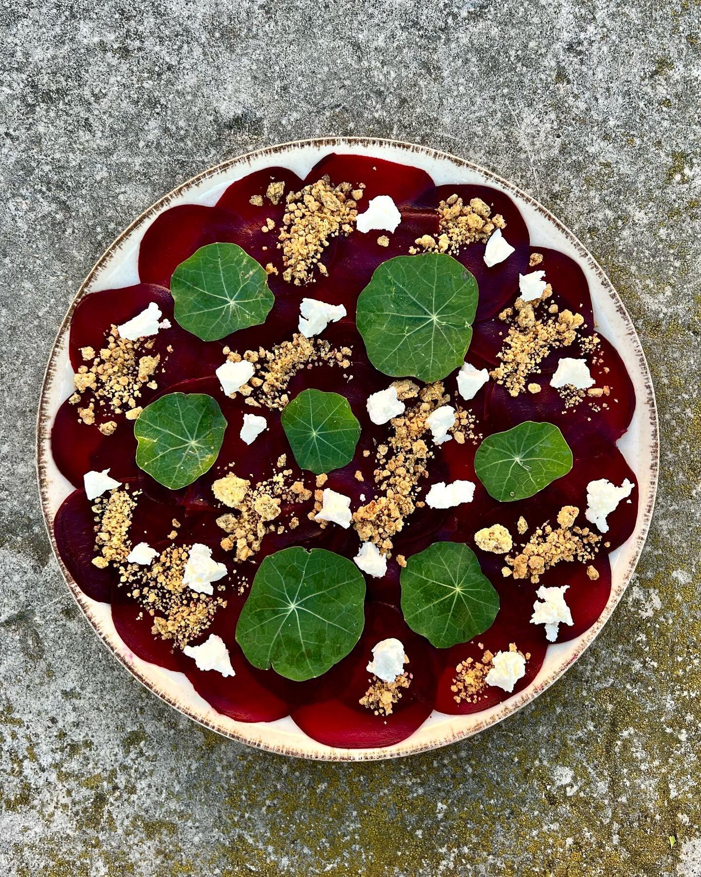 Beetroot carpaccio with nasturtium, thymes crumble and ch&egrave;vre for the first day of October