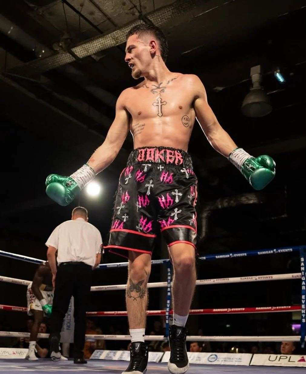 With one Title now in the bag for Anton, what do you guys want to see from him next👀🥊

@anton.haskins.3 @teamhaskins_ub