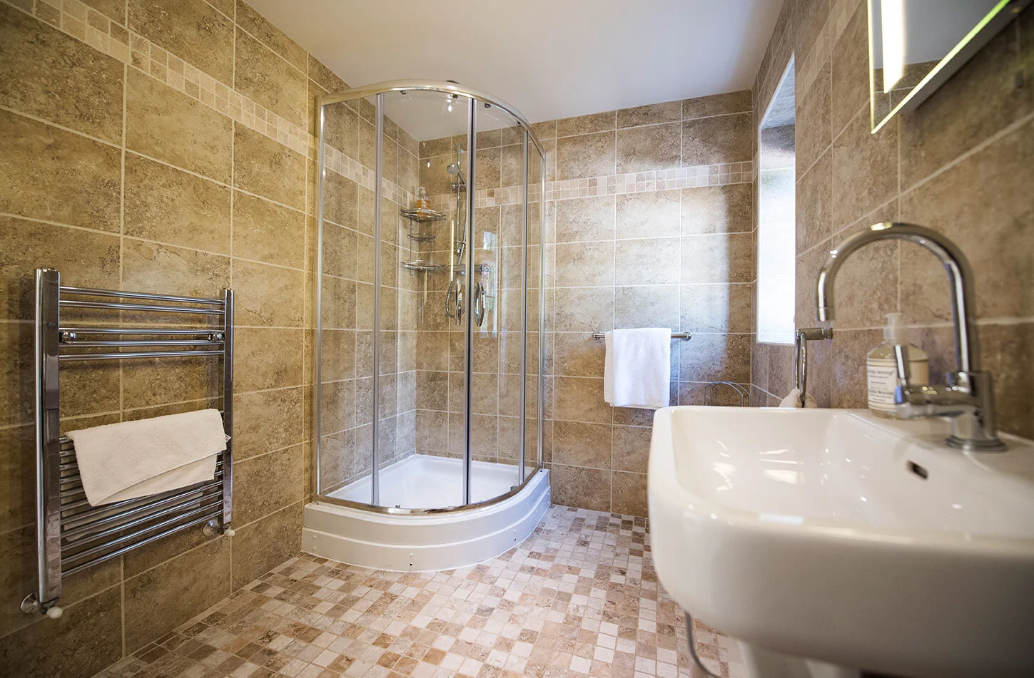 bathroom1.jpg