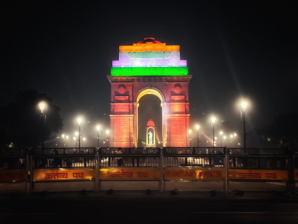 Gate of India Dehli by night.jpeg