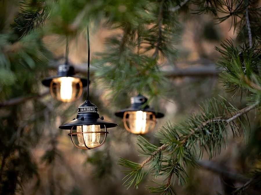 Carousel_string-pendant_lifestyle.jpg
