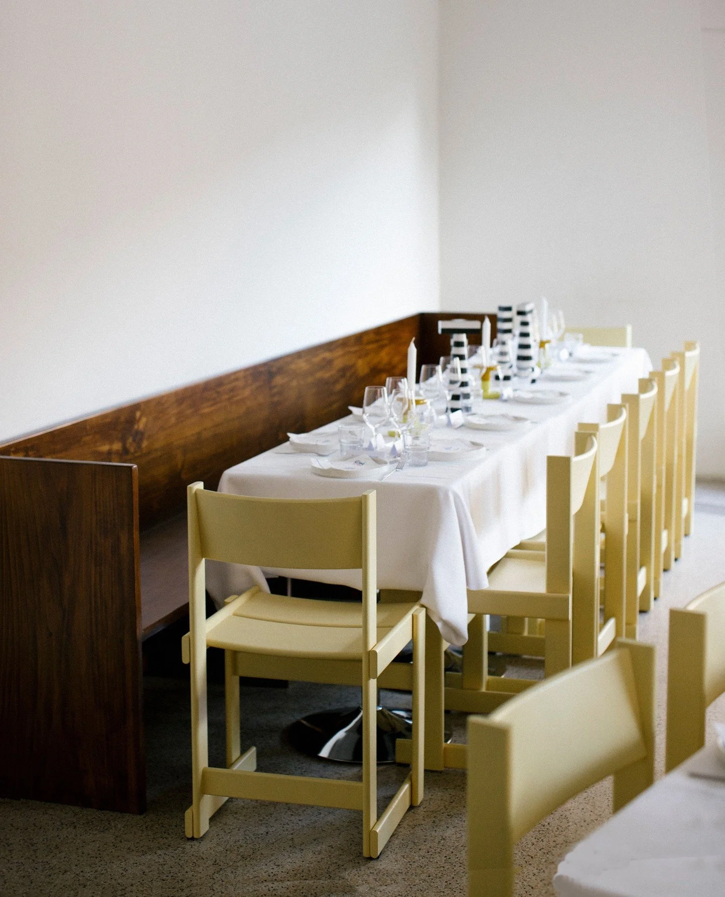 Dining just got more interesting. Gently rounded beech wood sections lend the Bullnose Chair, by @marco_campardo for @hem, an unexpectedly distinct quality: robust but soft, imposing yet inviting.⁠
⁠
Deftly handled angles and subtly placed curves imp