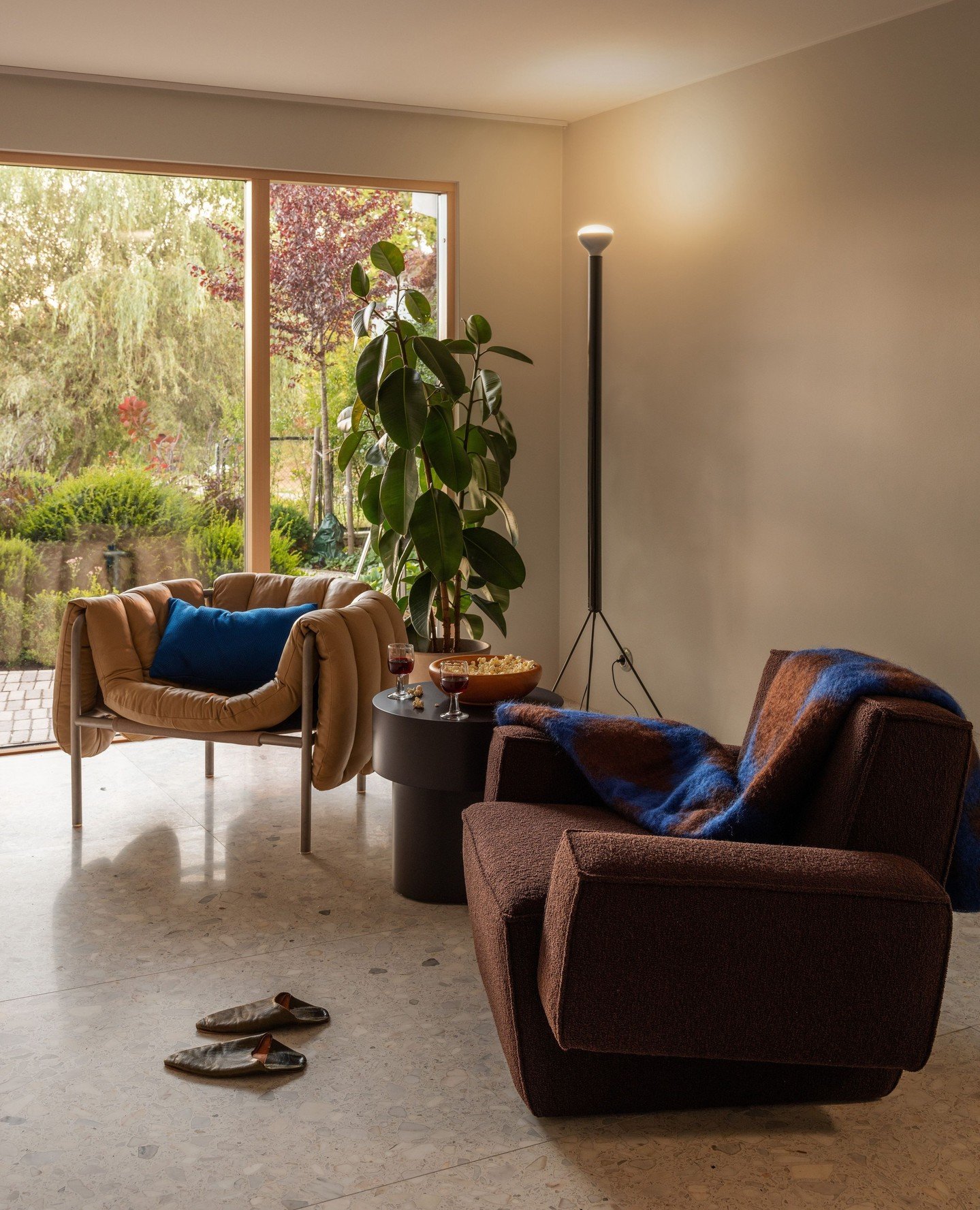 A cosy pre-Christmas with Hem wrapped up in front of the TV.⁠ Featuring the Puffy lounge chair (left) and the Hunk lounge chair (right). Plus some fab tableware too!⁠
⁠
Puffy designed by @t_o_o_g_o_o_d⁠
Hunk designed by @_kwangho_lee⁠
⁠
Find more fes