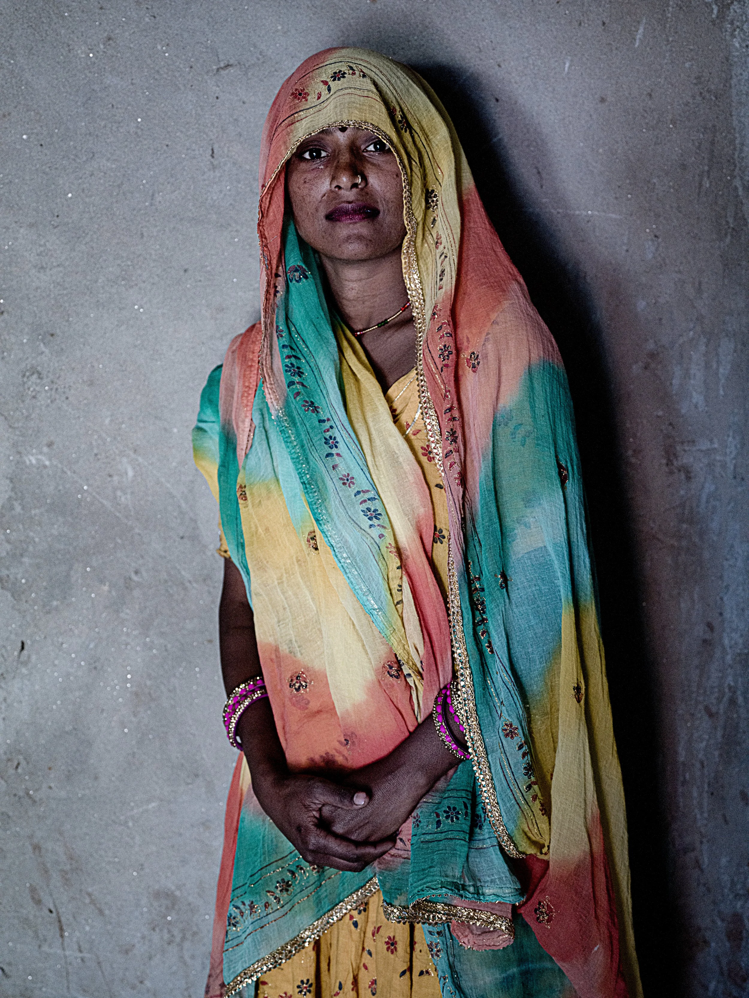 rajasthani lady , outskirts of jaipur