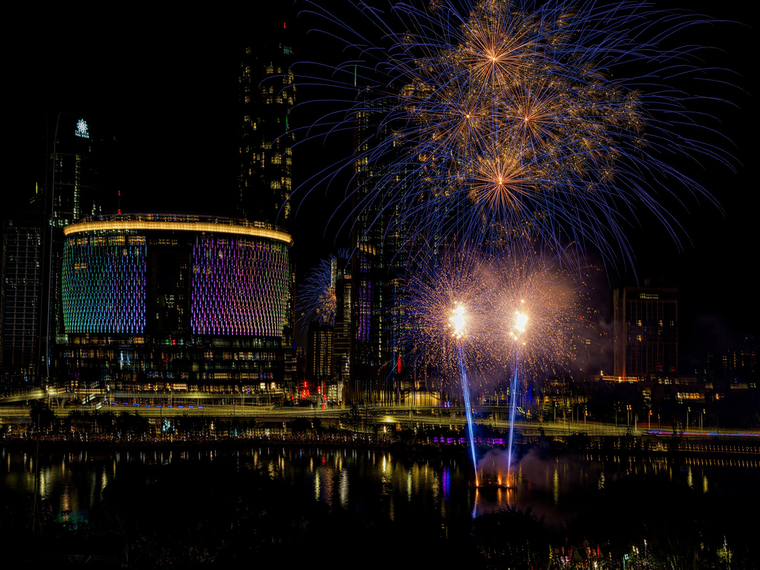 brisbane riverfire 17