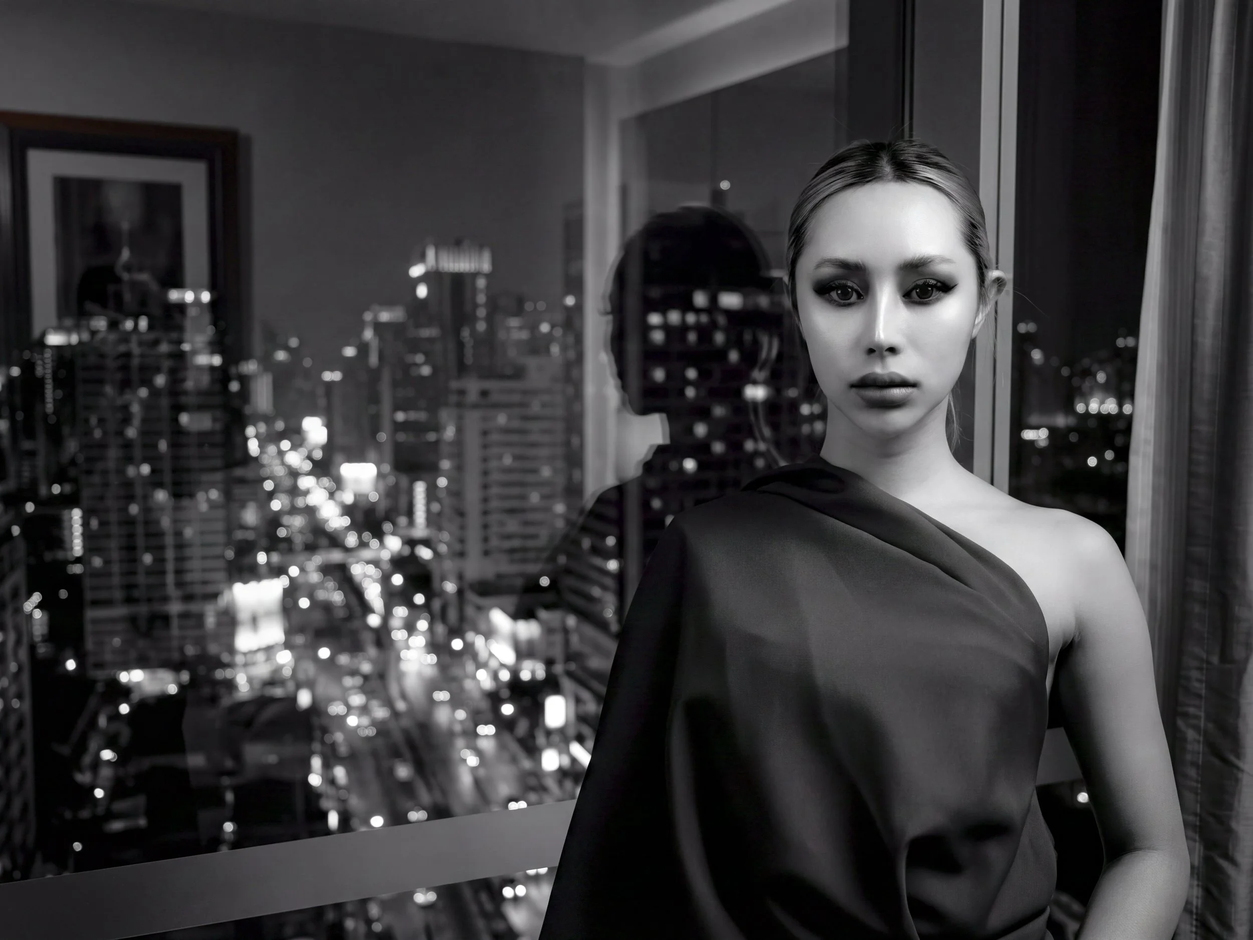 eyeing up the city  11