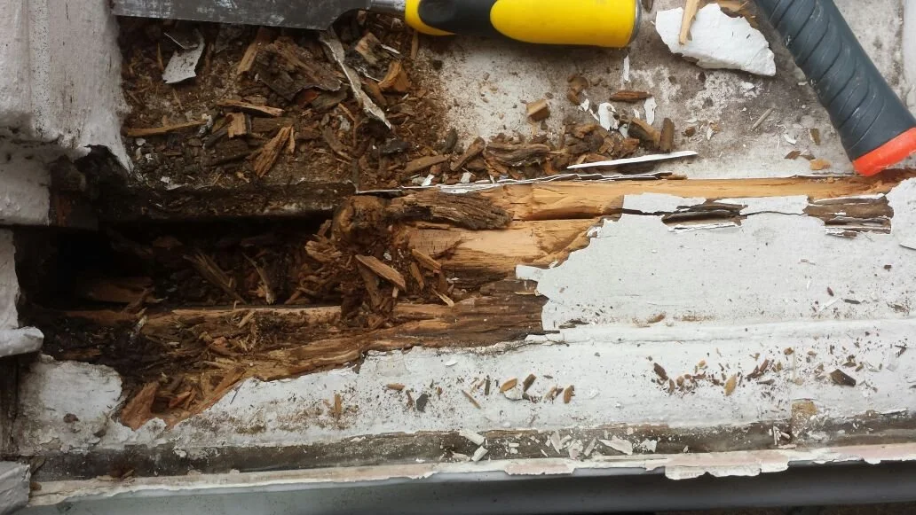 Carpenter, Decorator, Gas/Heating Engineer, Electrician, Plumbing, Handyman, Tiling, Roofing