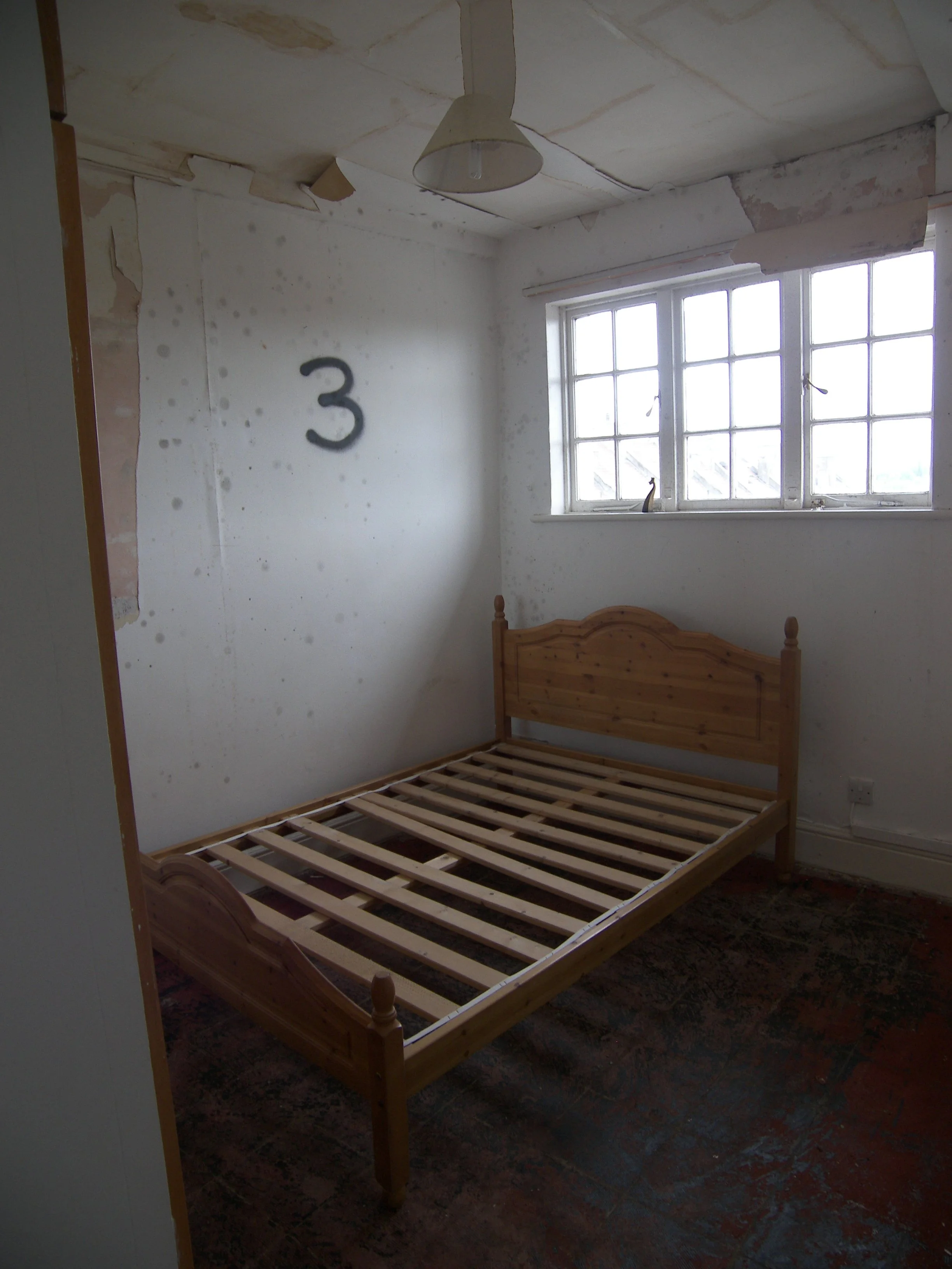 Carpenter, Decorator, Gas/Heating Engineer, Electrician, Plumbing, Handyman, Tiling, Roofing