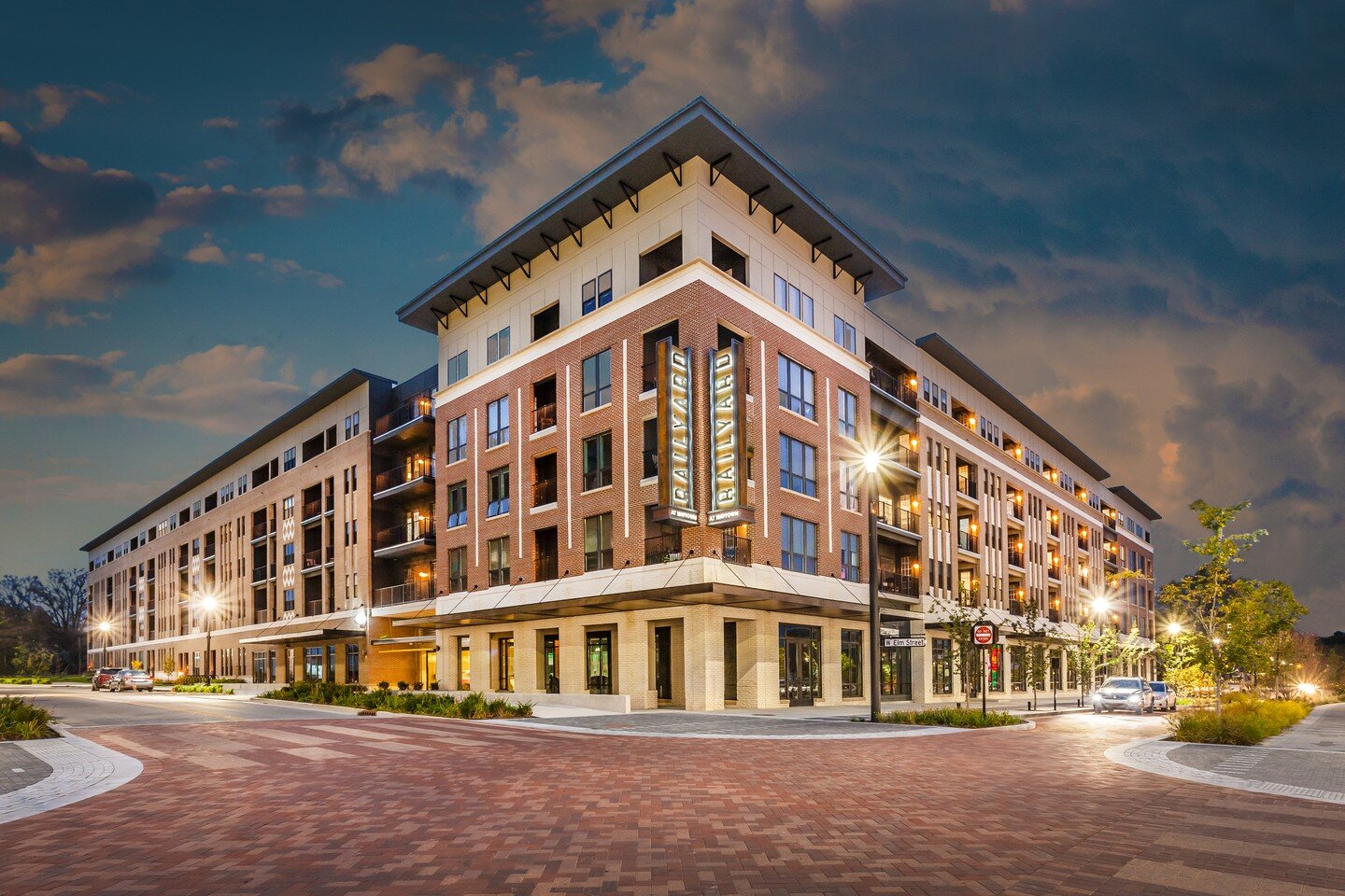Friday Feature: The Railyard at Midtown

Location: Carmel, IN
Scale: 406,832 SF
Program: Mixed-Use / Multi-Family Apartments / Amenity / Retail / Parking Garage
Team: @barrettandstokely, Dillon Construction Group, Lynch Harrison and Brumleve Inc., @k
