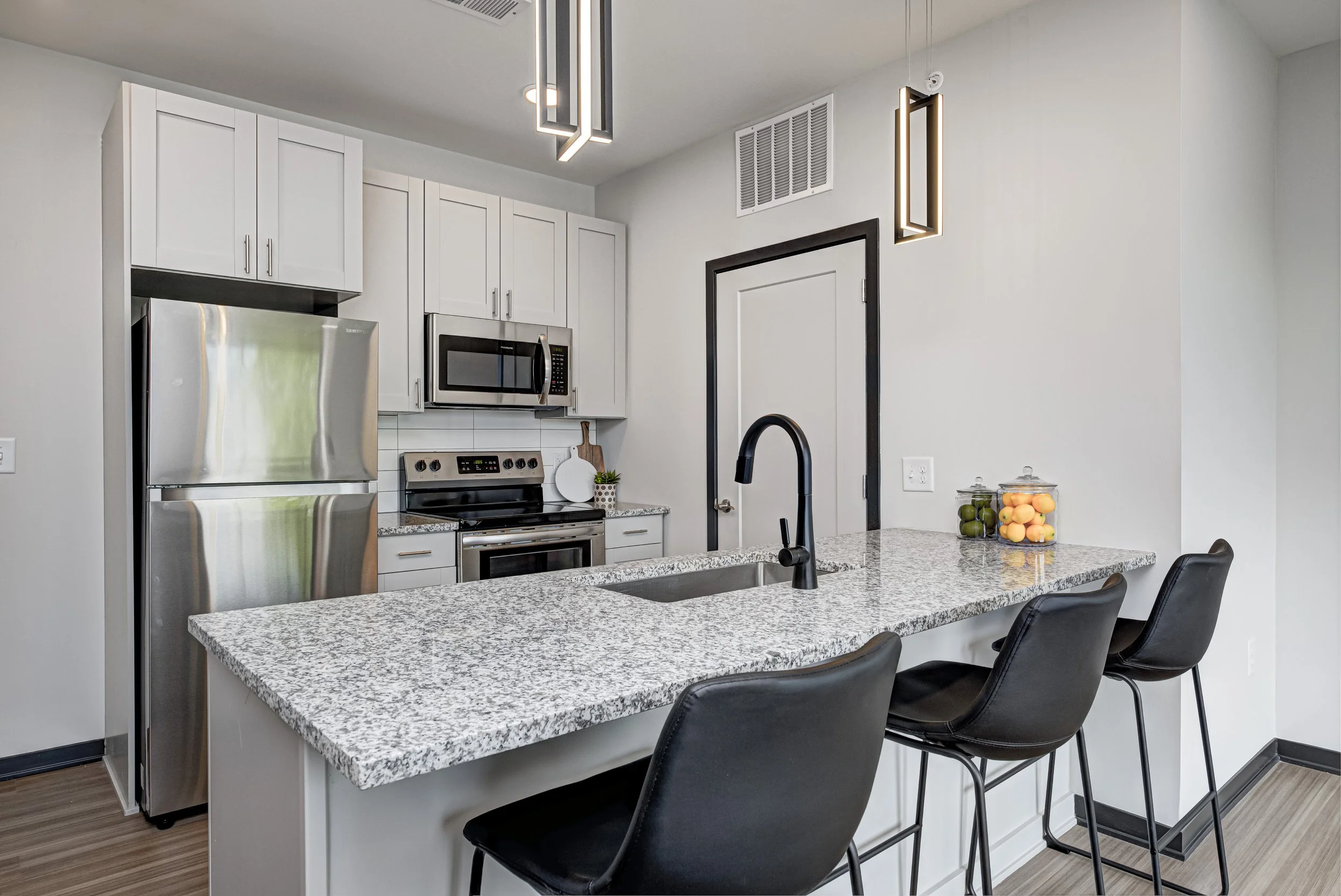 Redline Flats_32.JPG