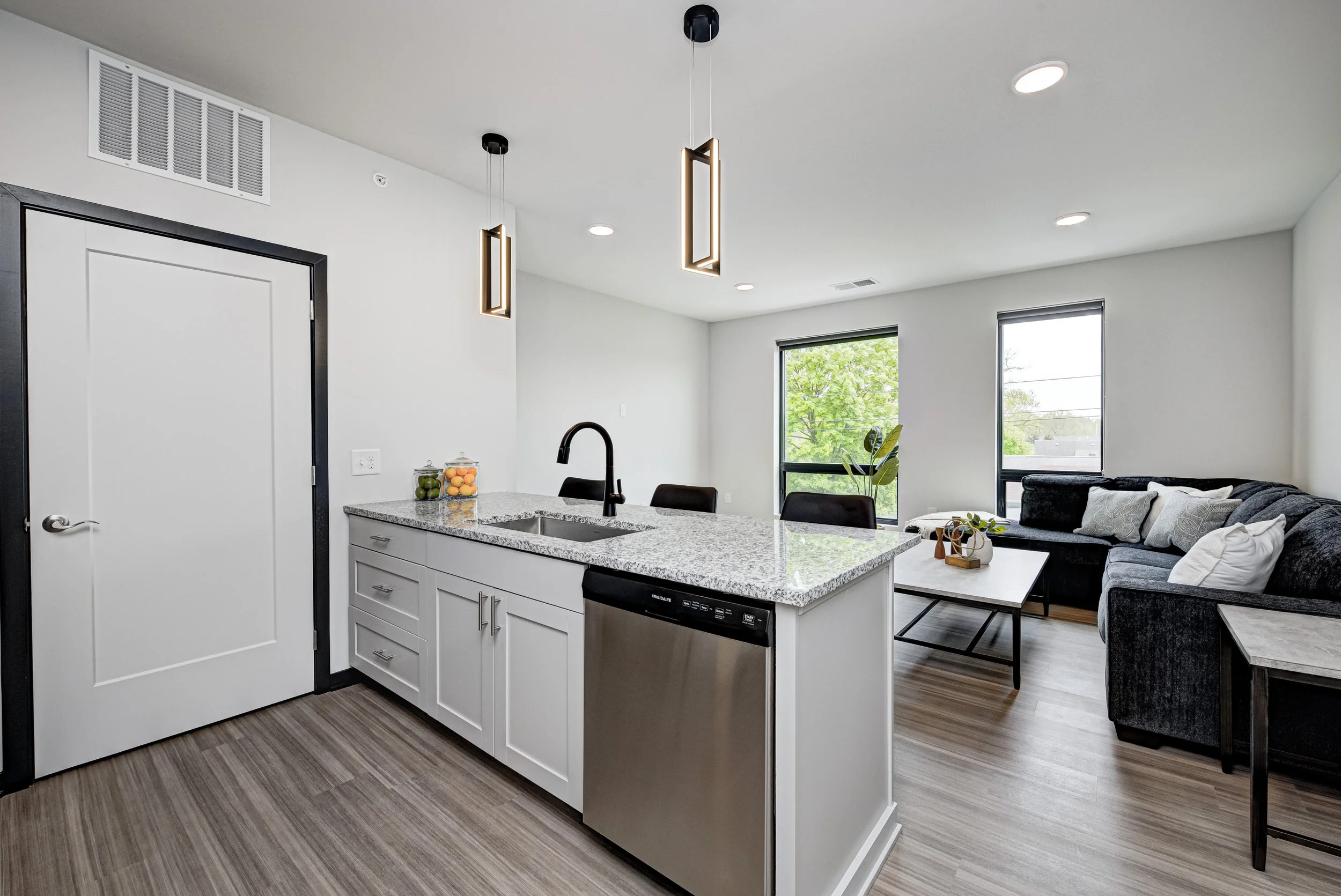 Redline Flats_35.JPG