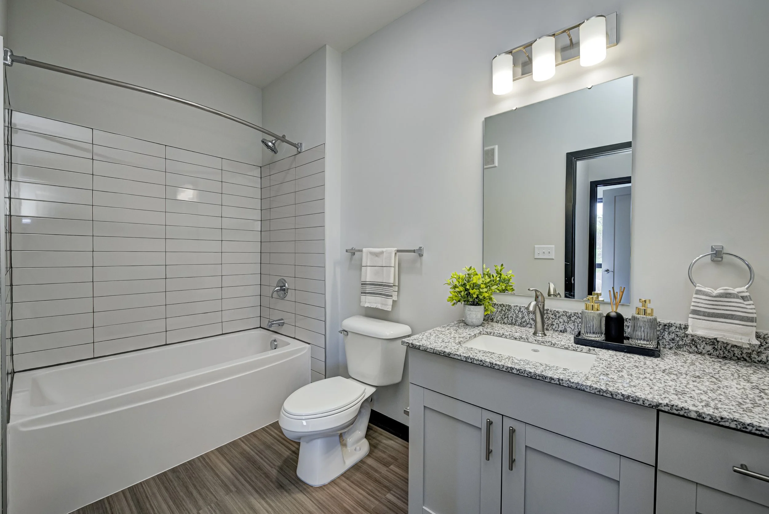 Redline Flats_40.JPG