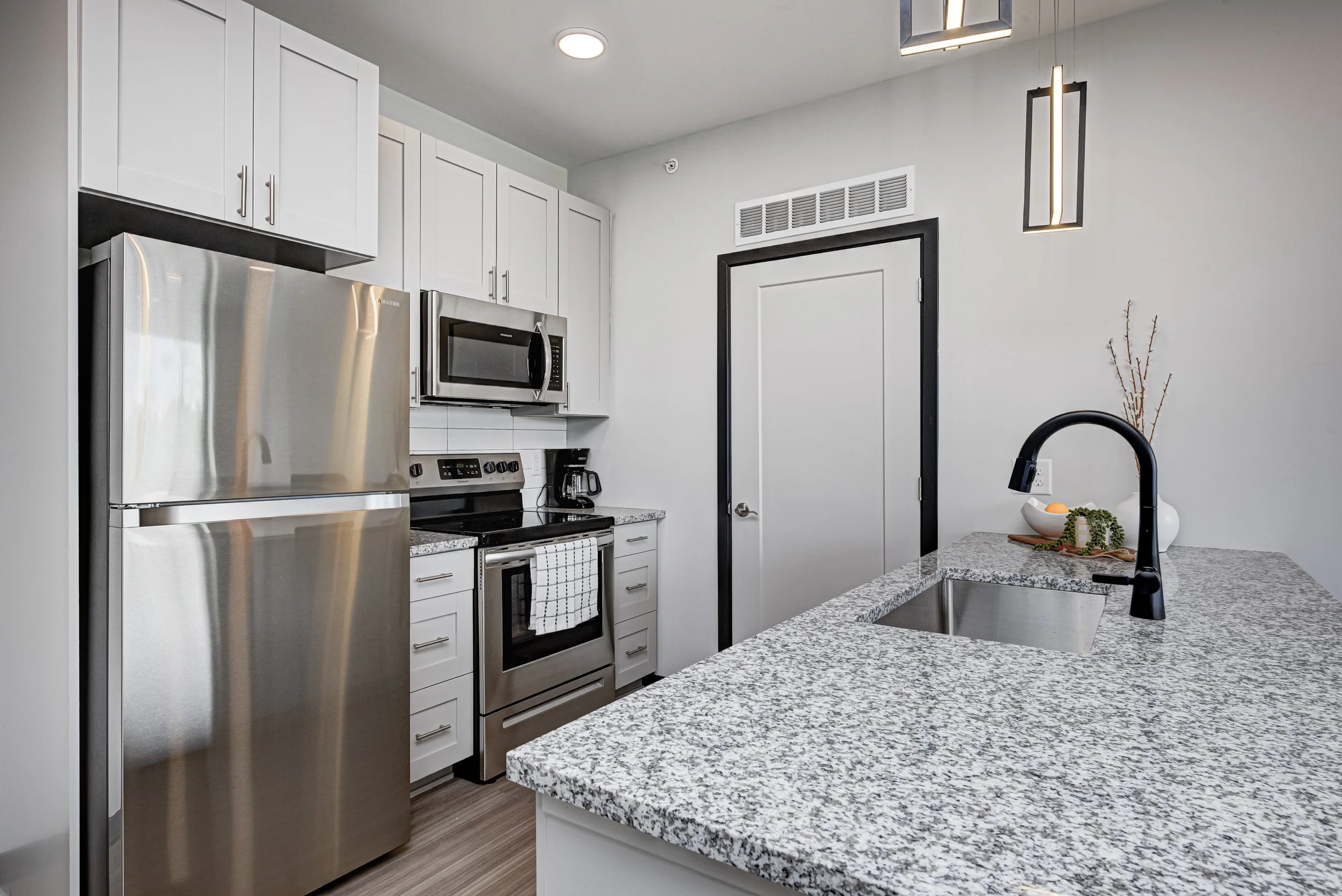 Redline Flats_46.JPG