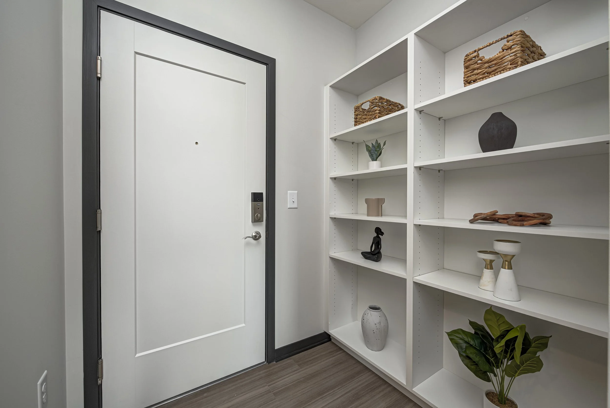 Redline Flats_04.JPG