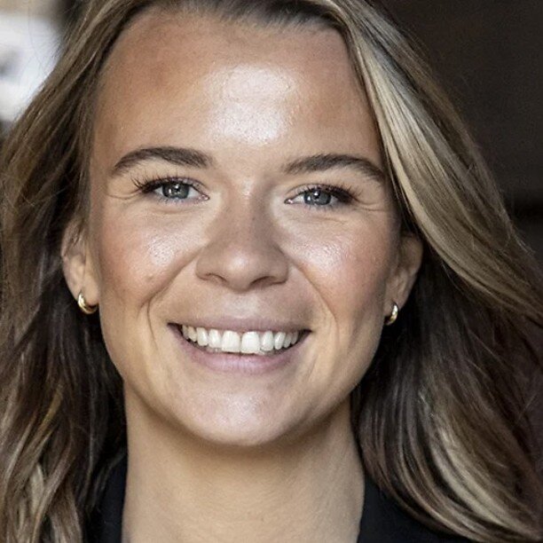 &Auml;r Margaux Dietz den enda?

Ist&auml;llet f&ouml;r att hj&auml;lpa en utslagen och blodig man som l&aring;g utanf&ouml;r hennes d&ouml;rr s&aring; valde Margaux att ta fram mobilen och filma mannen. Utan att tveka, eller hj&auml;lpa s&aring; la 