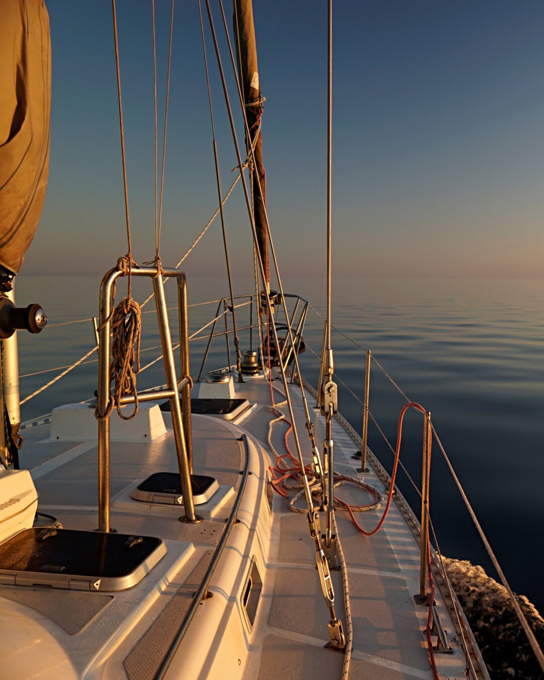 Galley essentials for cooking on a sailboat — Sailing Totem