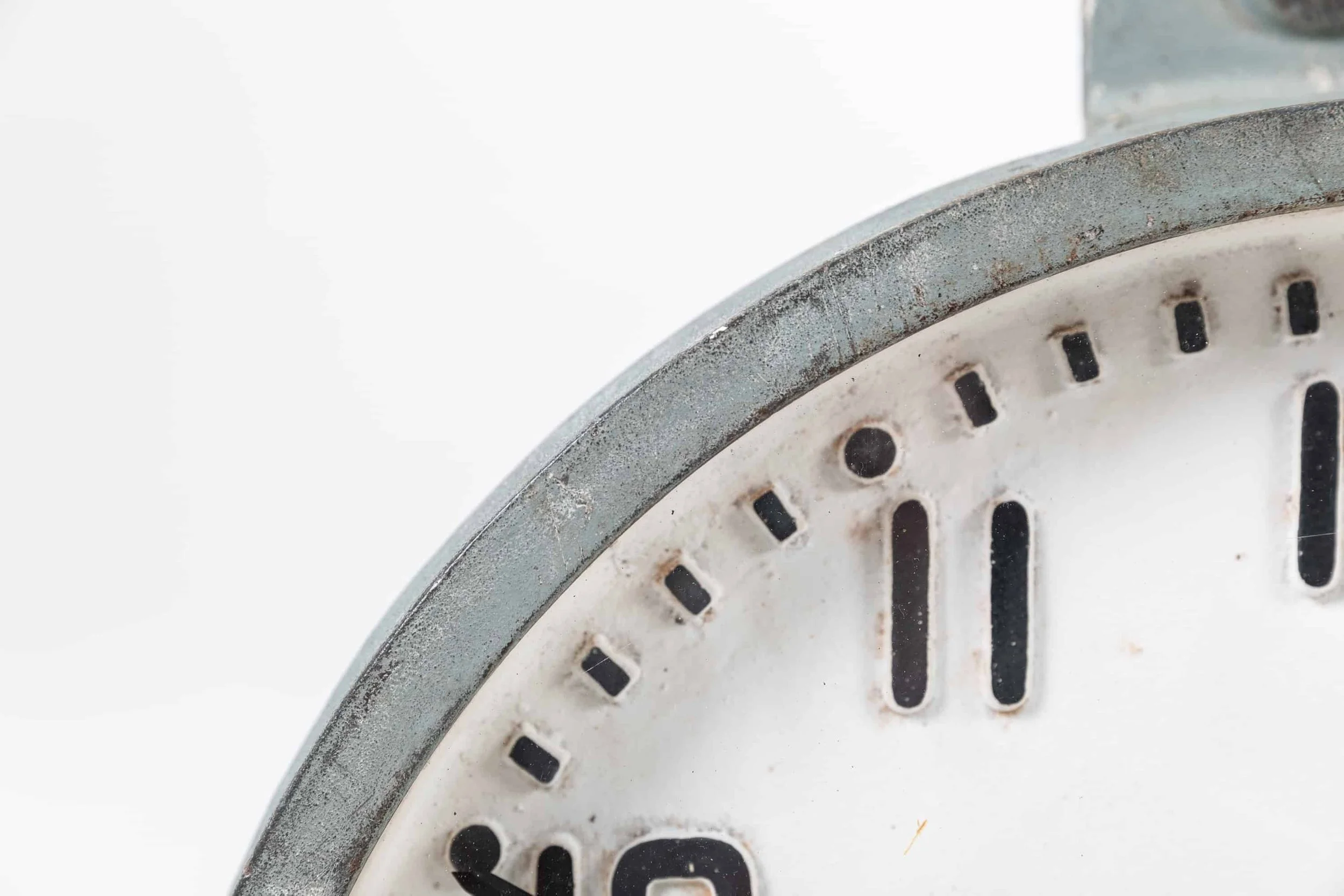 XL Cast Iron Gents of Leicester Industrial Factory Wall Clock (15).jpg