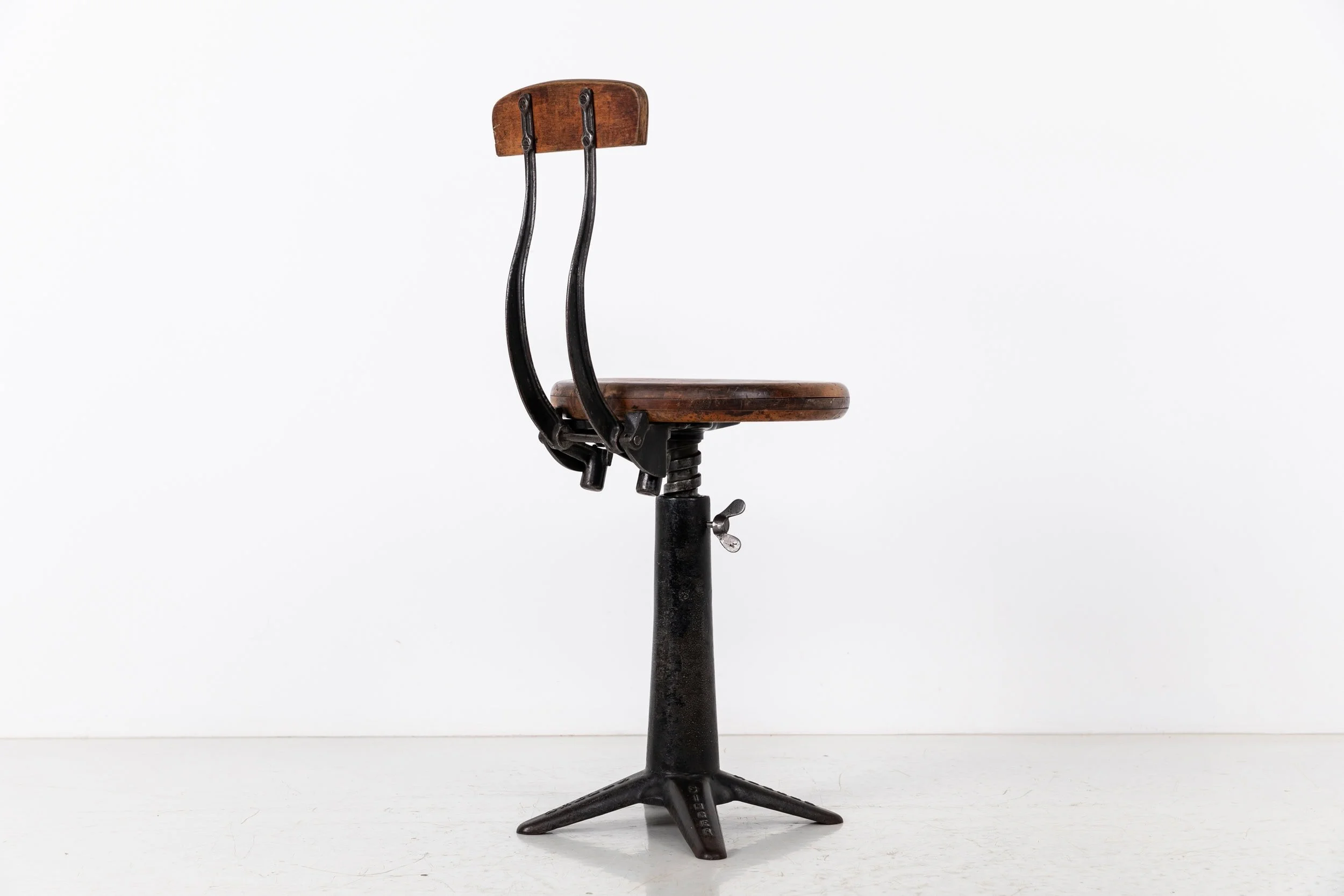 String Machine Stool Spring-Back Singer Machinist Stool — Antiques Workshop | Exceptional ...