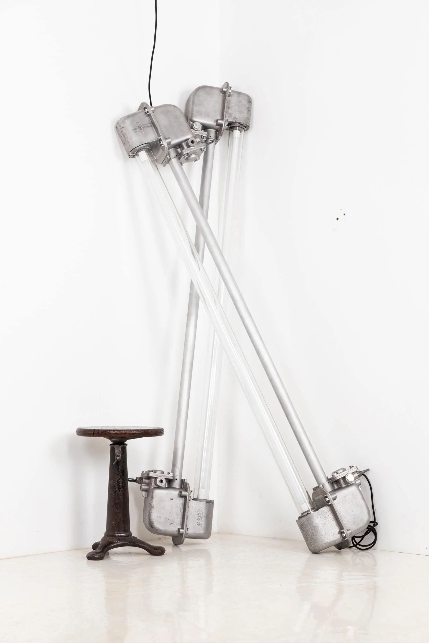 Vintage Industrial Cast FLP Flameproof GEC Strip Light (36).jpg