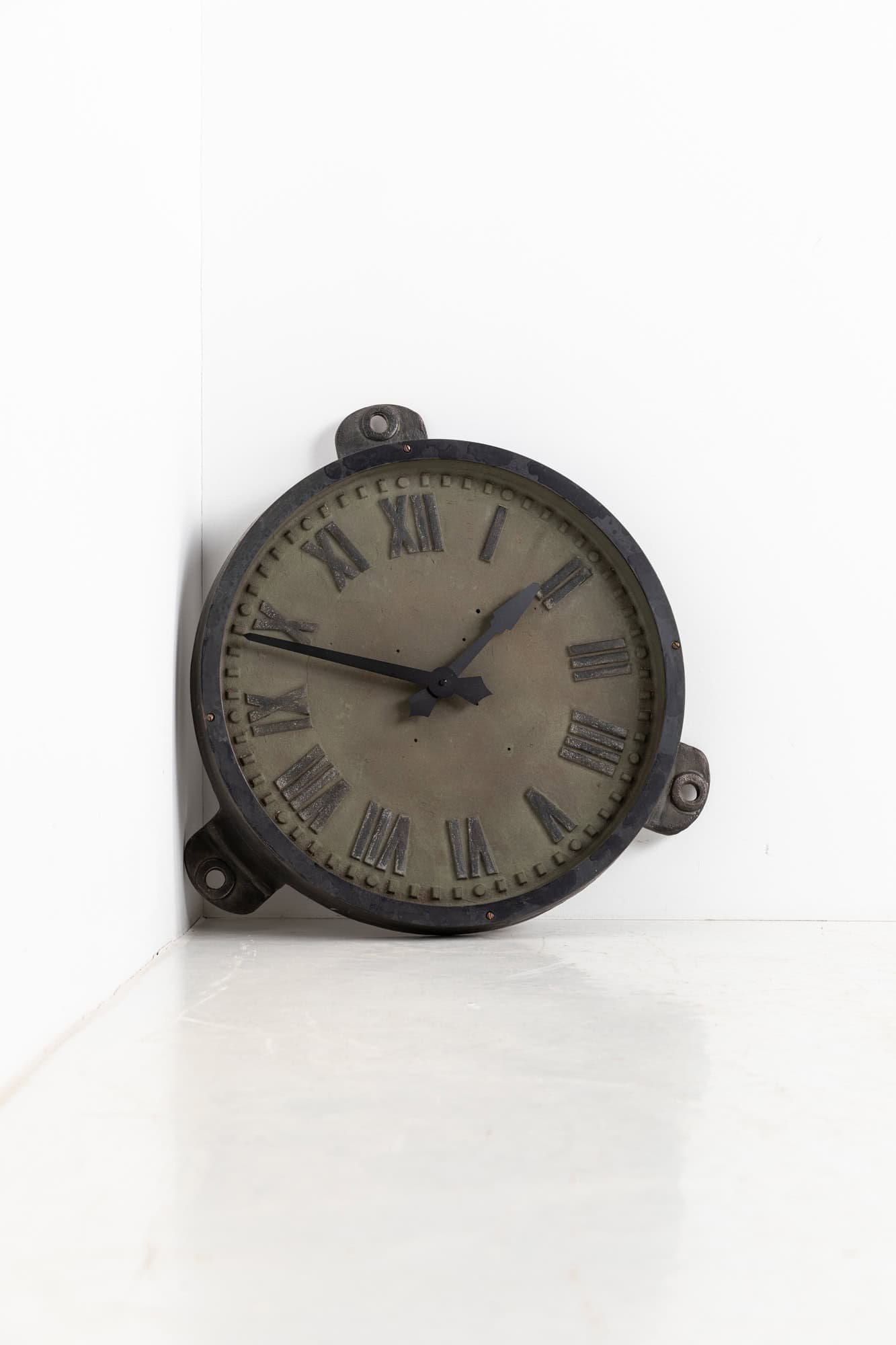 18" Cast Iron Gents of Leicester Factory Clock
