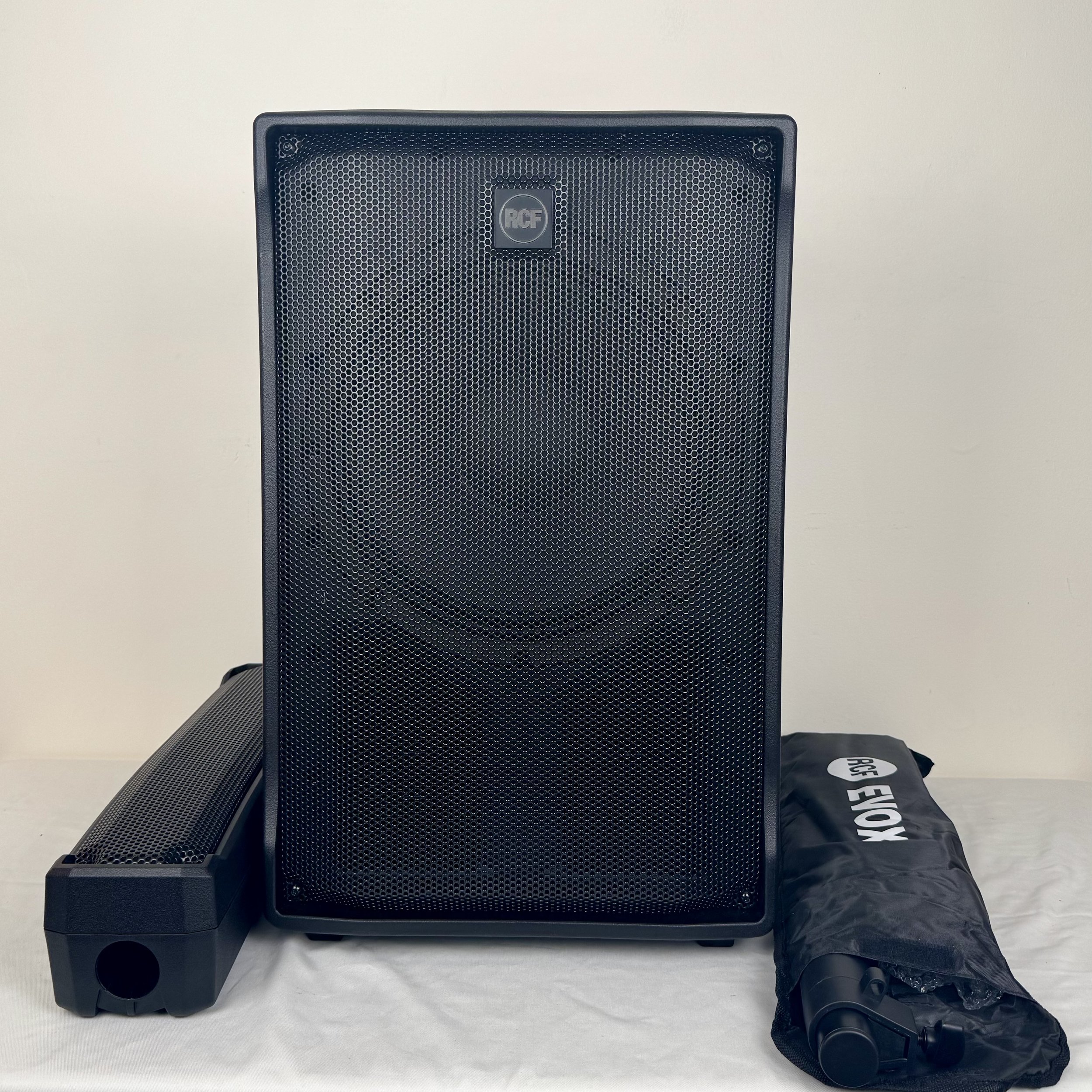 RCF J mix 8 used open box