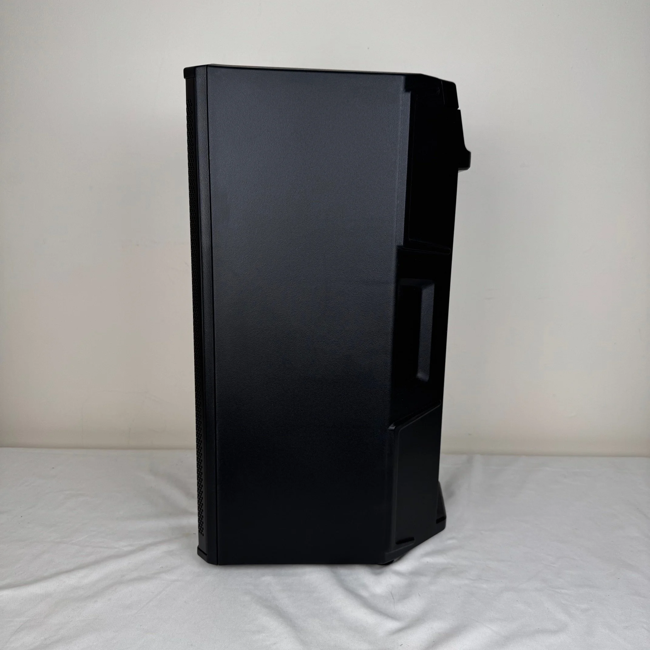 RCF ART 910-A powered two-way PA (open box) used