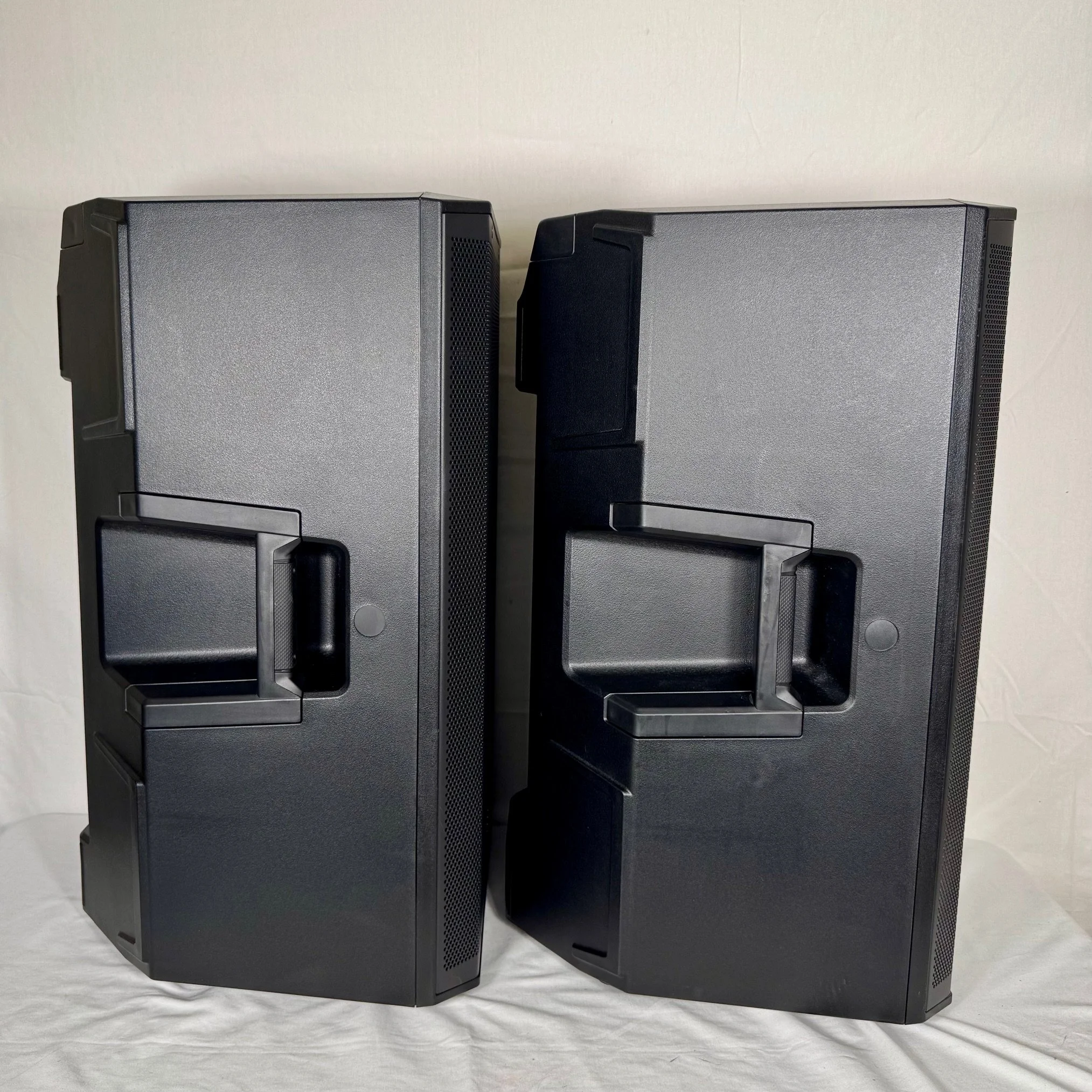 RCF ART 945-A Powered Speaker 15” 2100W Active PA Loudspeaker 4” Driver –USED + Warranty
