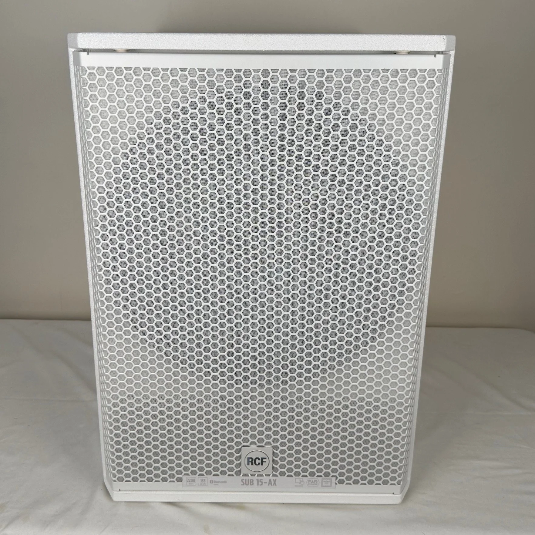 RCF SUB 15-AX (Open Box B-stock 3-yr warranty) (White)