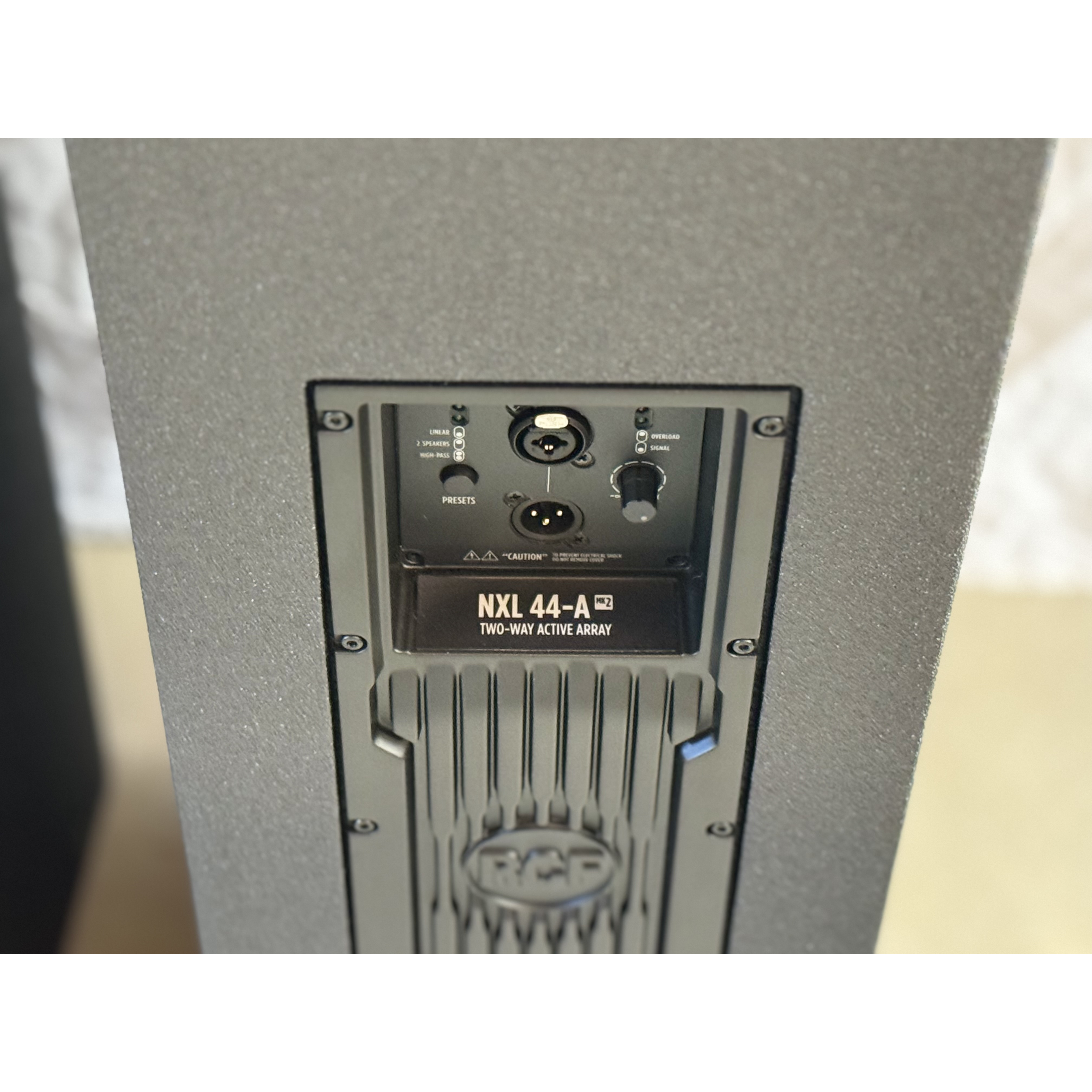 RCF NXL NXW-44 A II Active Column Array Speaker - Open Box - 3-yr RCF warranty