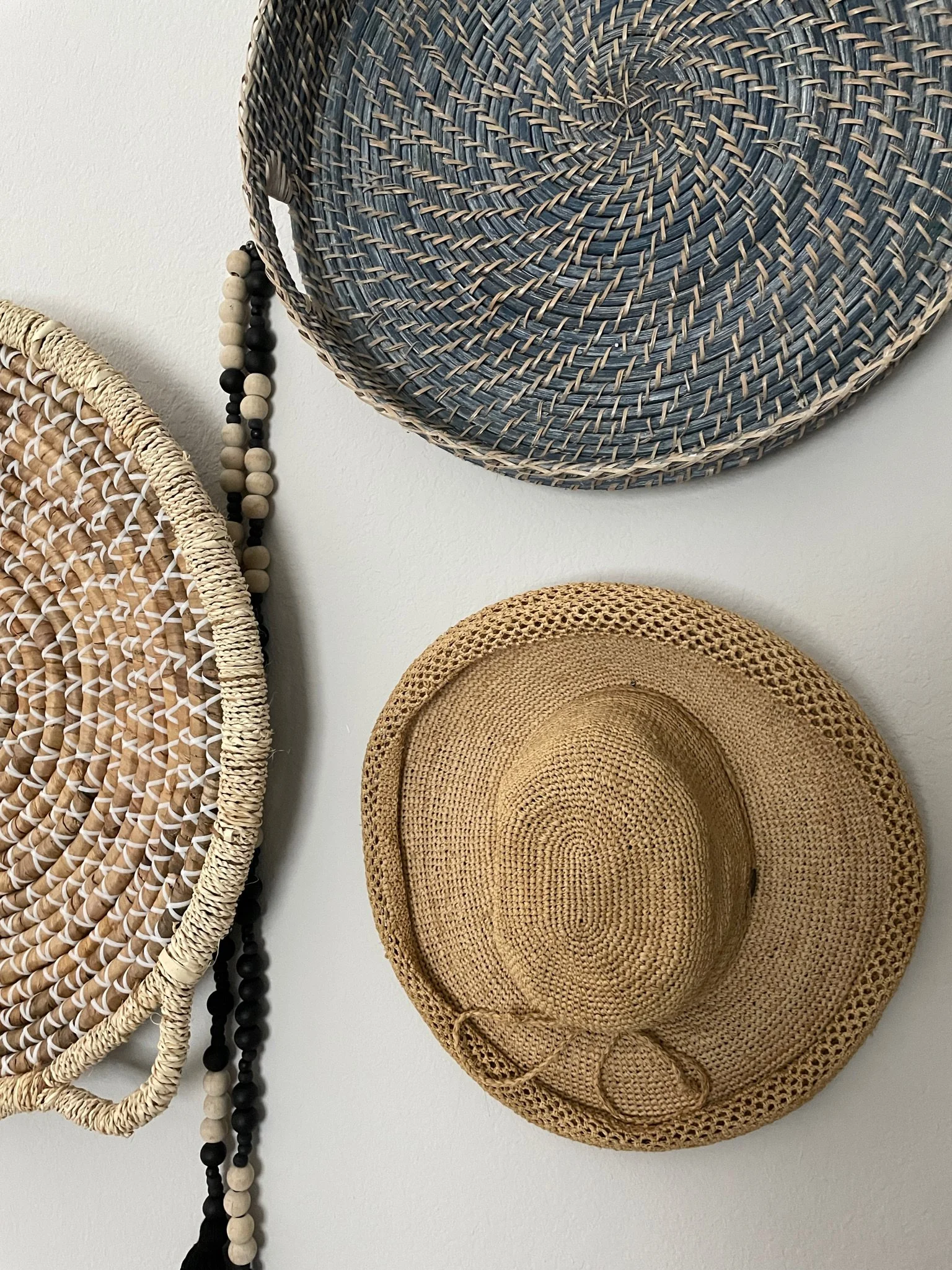 Budget Friendly E-Designer for Virtual Interior Room Design Coastal