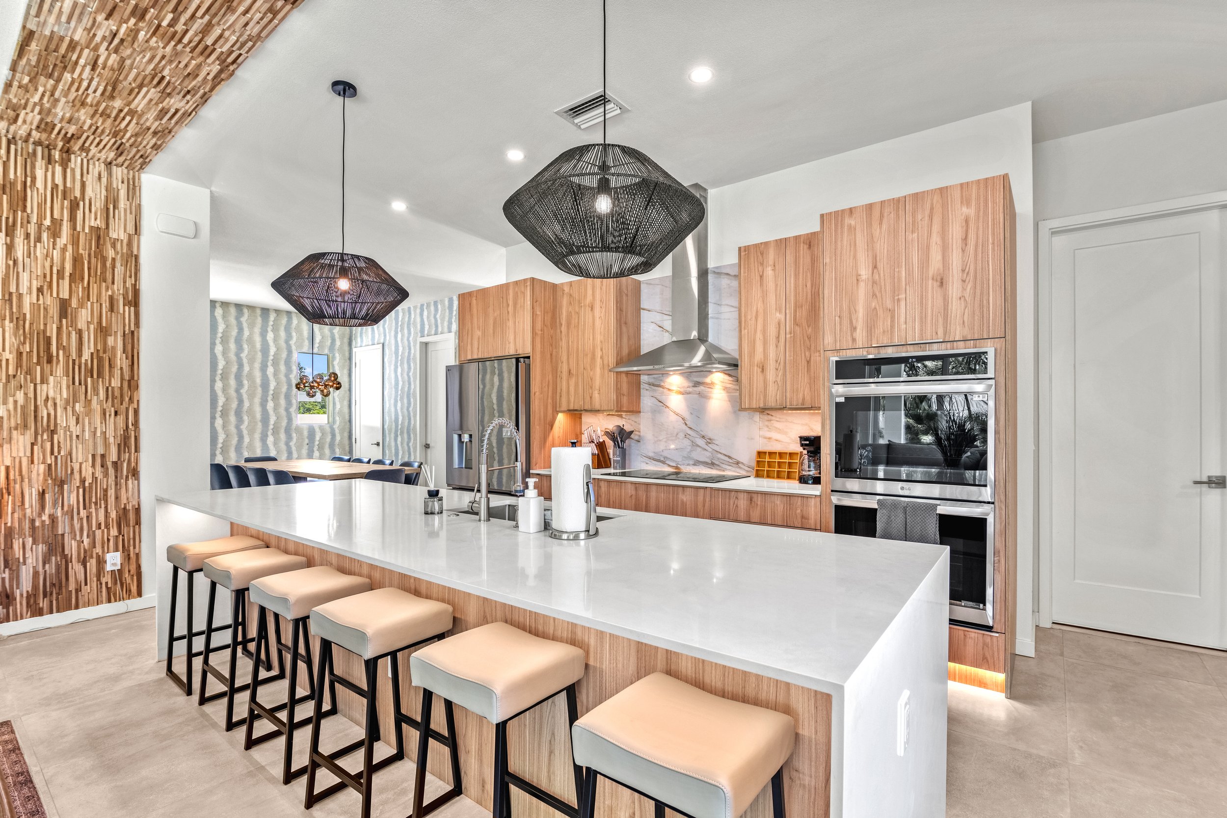Kitchen Breakfast Bar Area.jpg