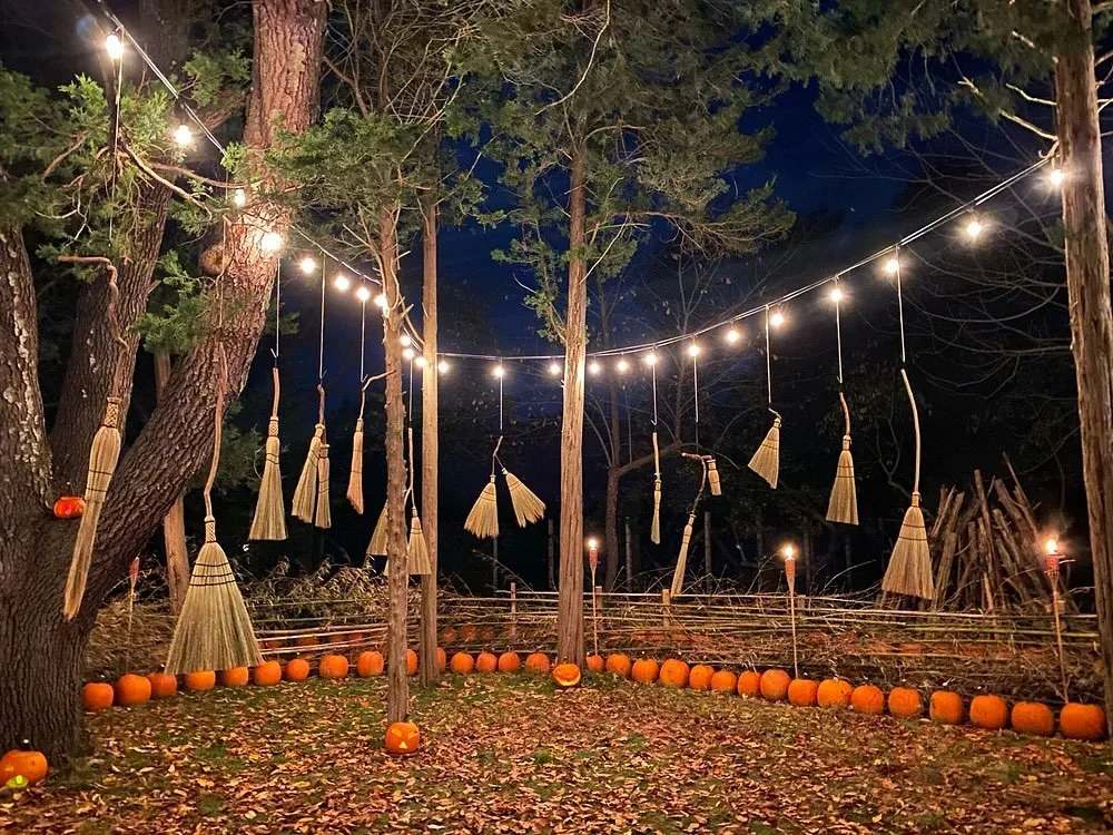 Throw back to November 1st, 2020 with Allison Halter&rsquo;s &ldquo;Swept Away&rdquo;. A series of mythical performances taking place on Shelter island. 

October 30 - November 1, 2020
dieFirma East, Shelter Island, NY
#AllisonHalter