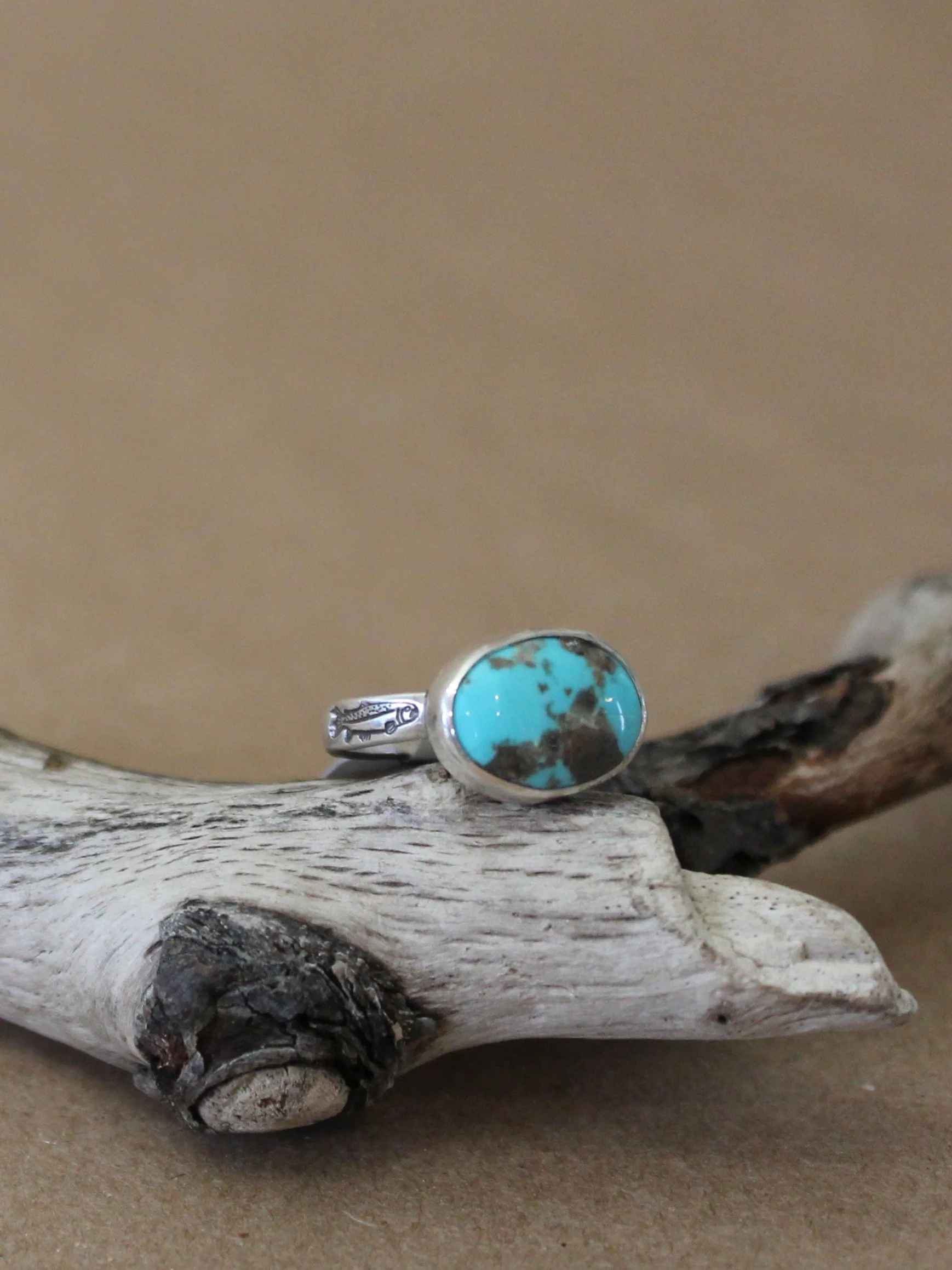 Turquoise Fish Stamp Sterling Silver Ring - Size 7.5