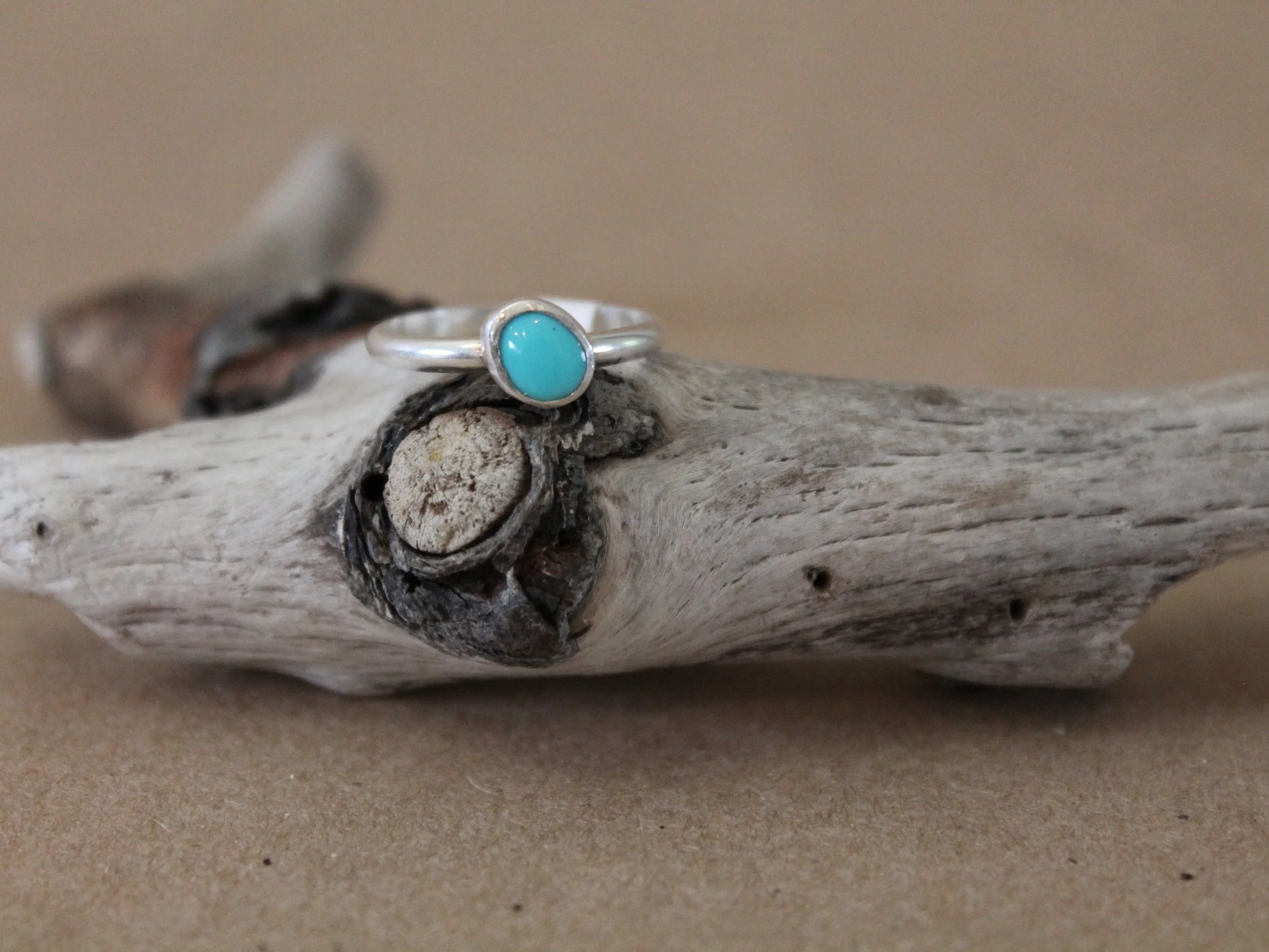 Bright Blue Turquoise Sterling Silver Ring - Size 8