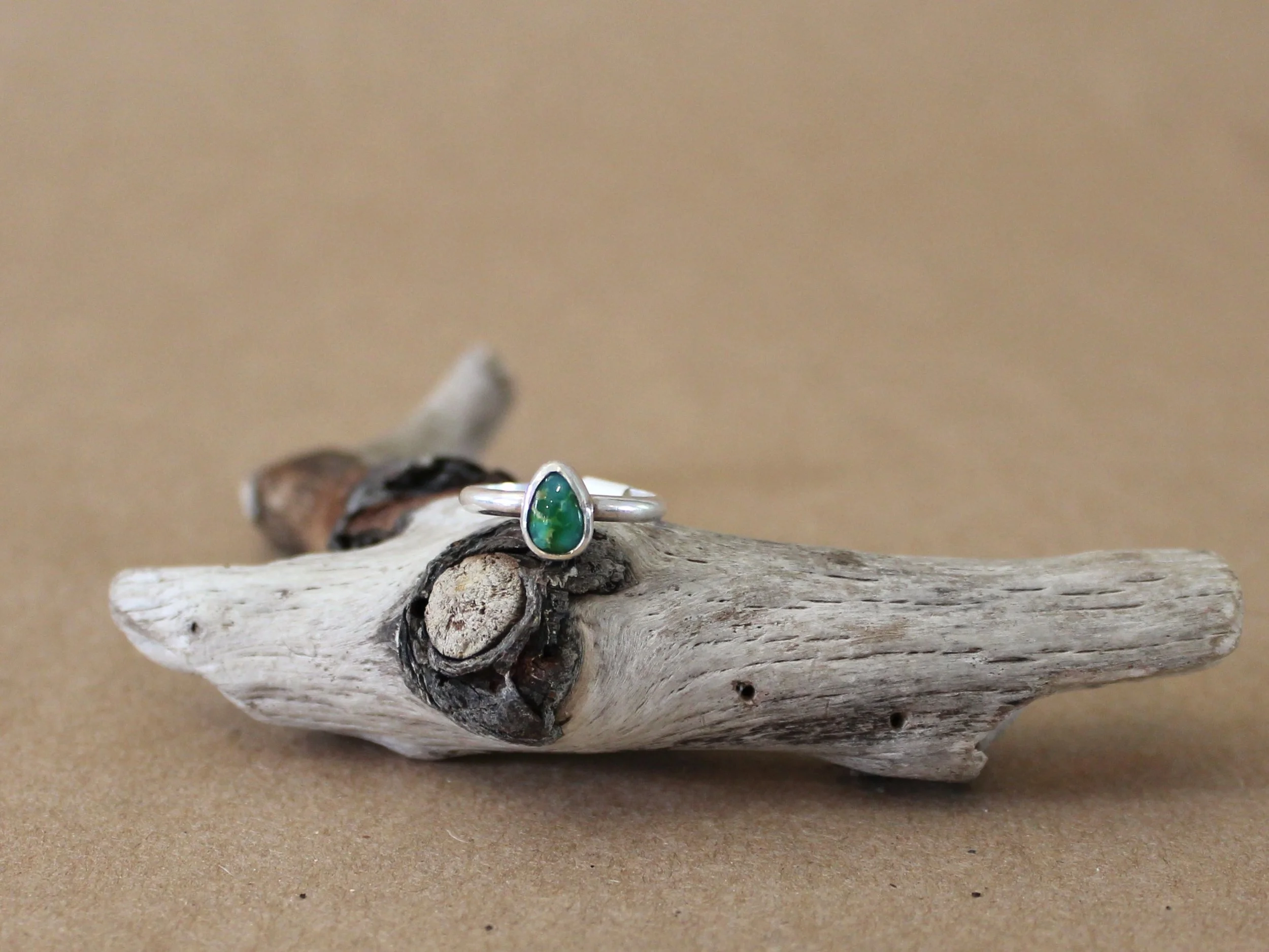 Sonoran Turquoise Raindrop Sterling Silver Ring - Size 6