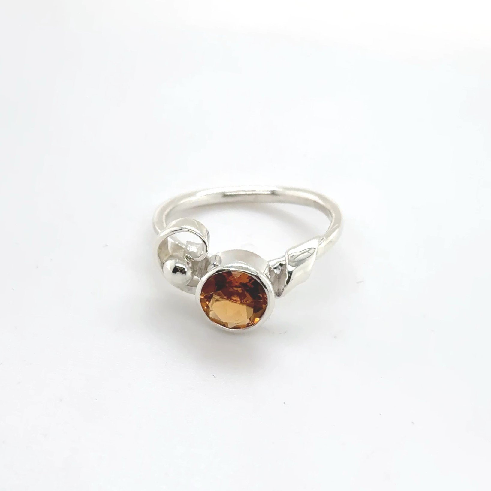 Citrine and silver ring/EJ163