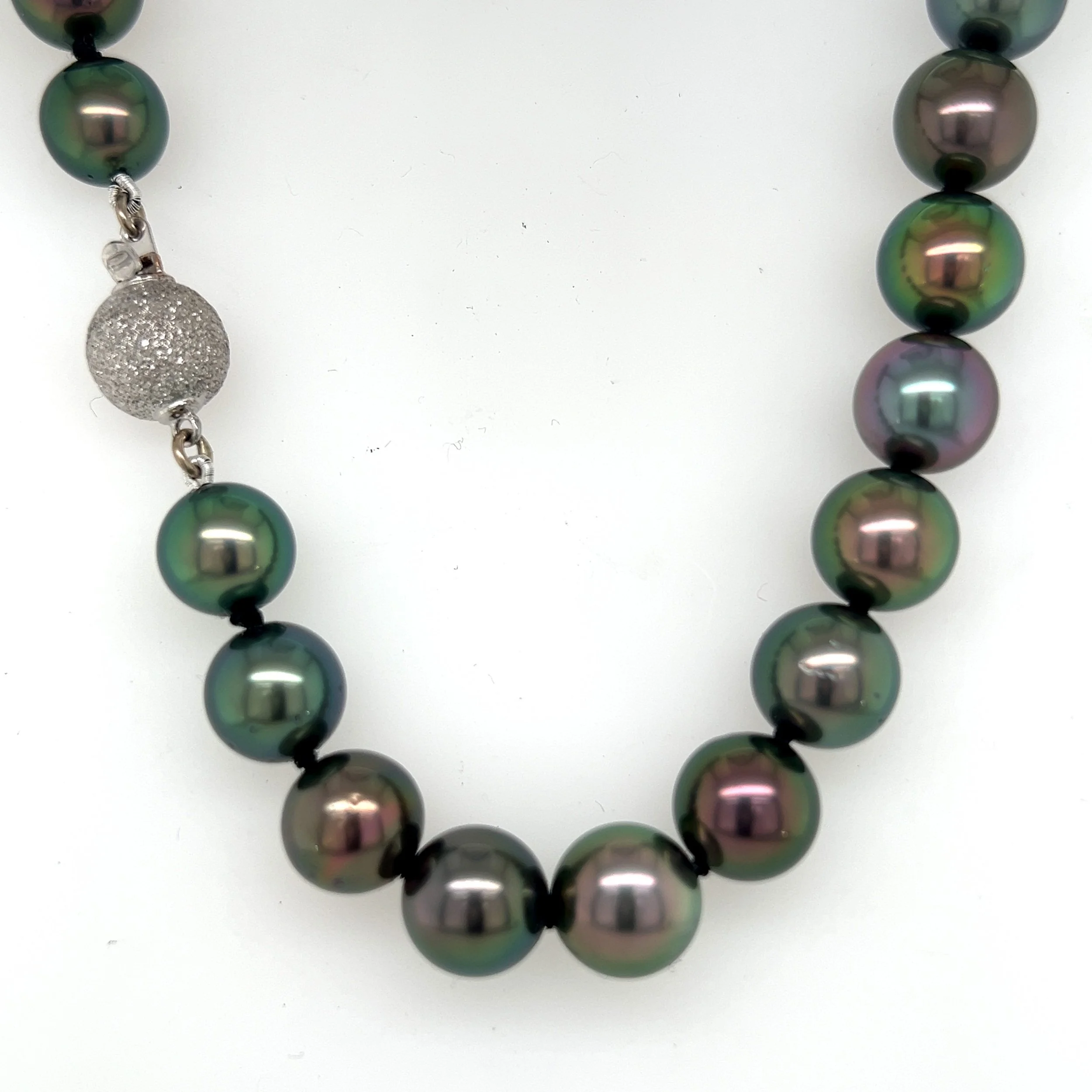 Tahitian strand.jpg