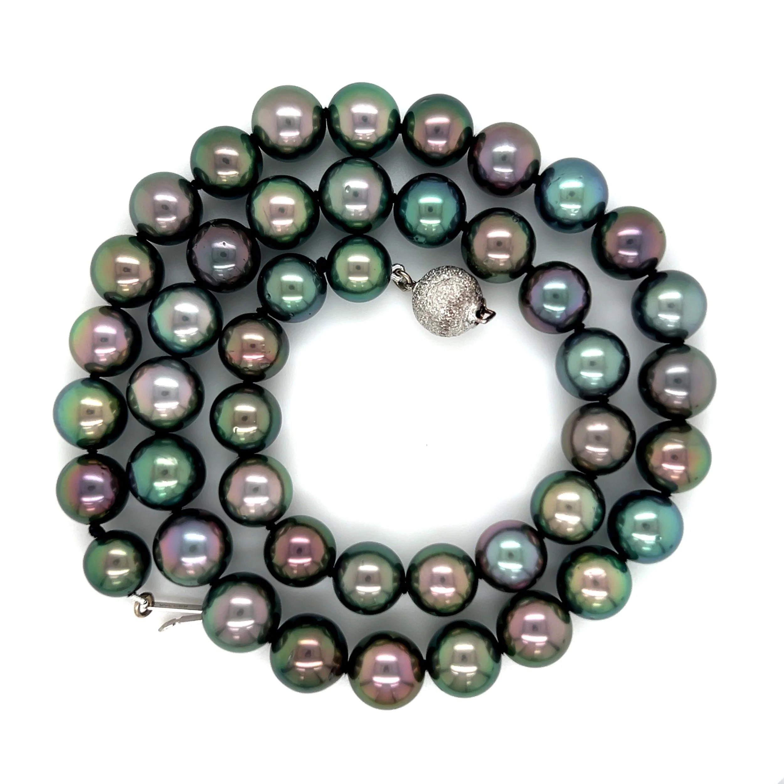 Tahitian strand (1).jpg