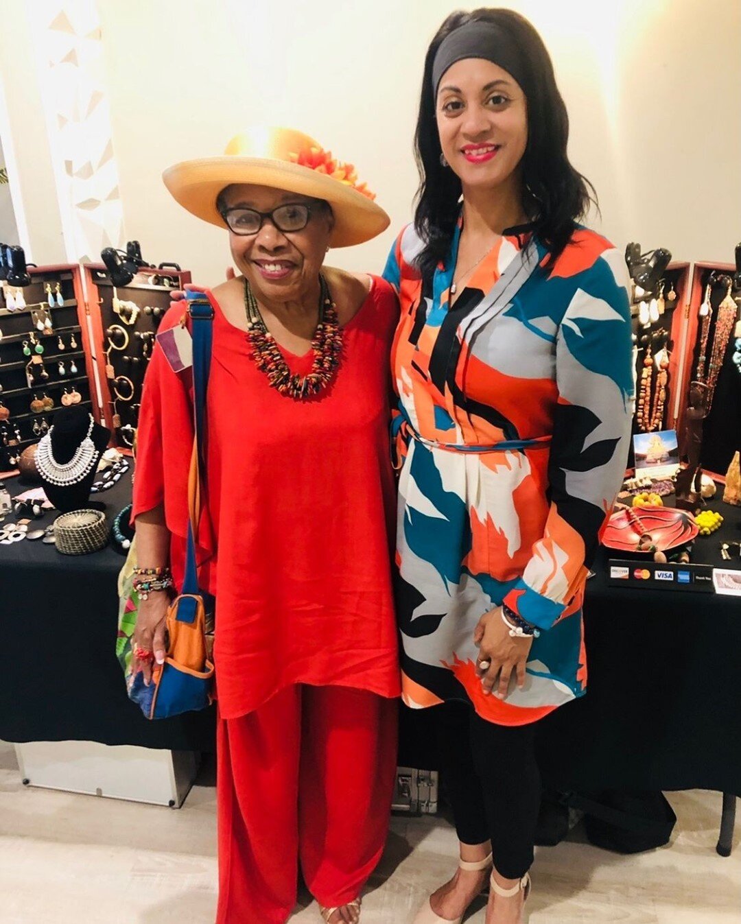 Today we are shouting out a customer who has always supported Janie's Emporium ❤️ Here is a photo of her in one of our pieces at one of our pop up events 
.
.
Shop janiesemporium.com 🛍️