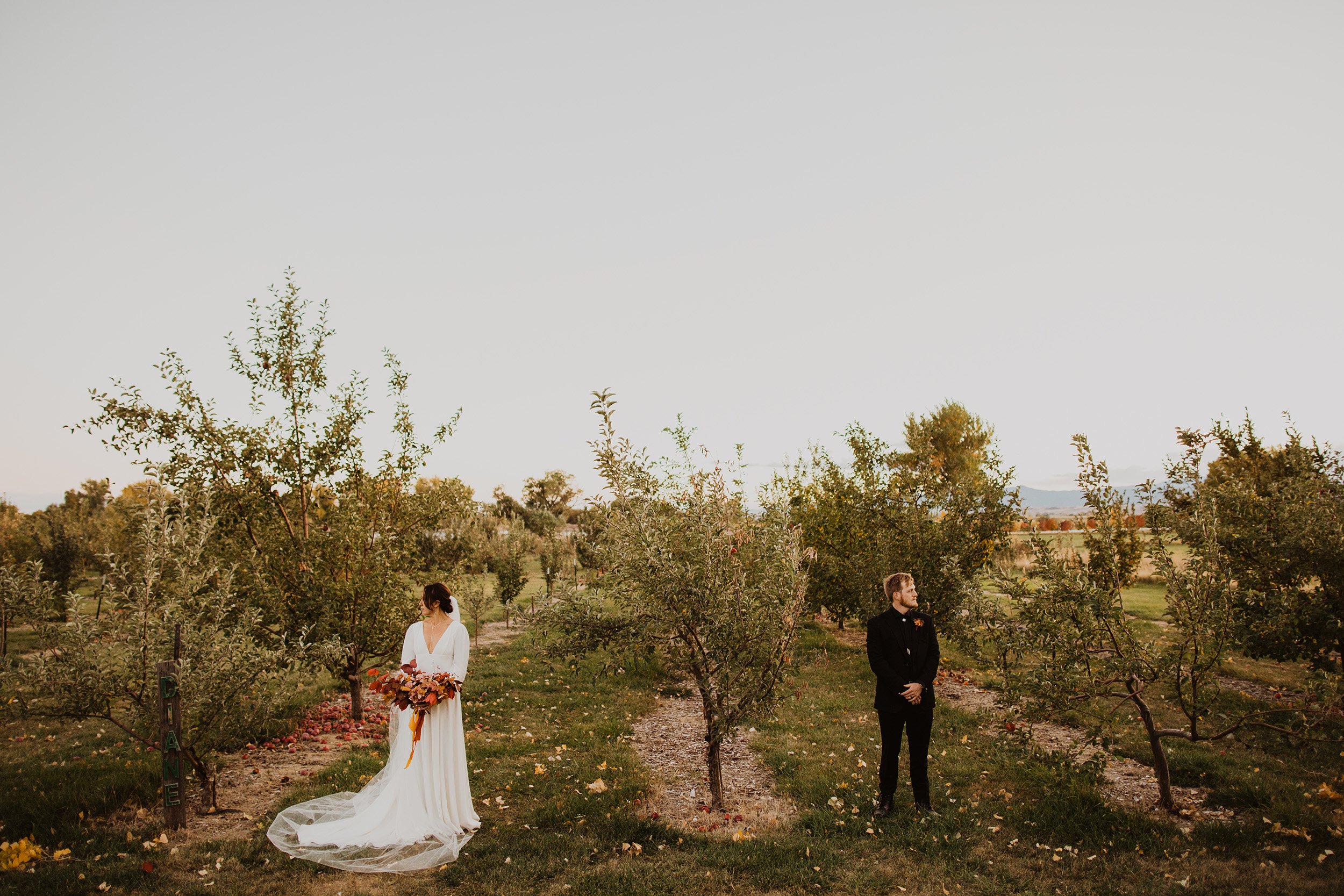 AshleeCrowdenPhotography_Coloradoweddingphotographer_yayaorchardfarm.jpg