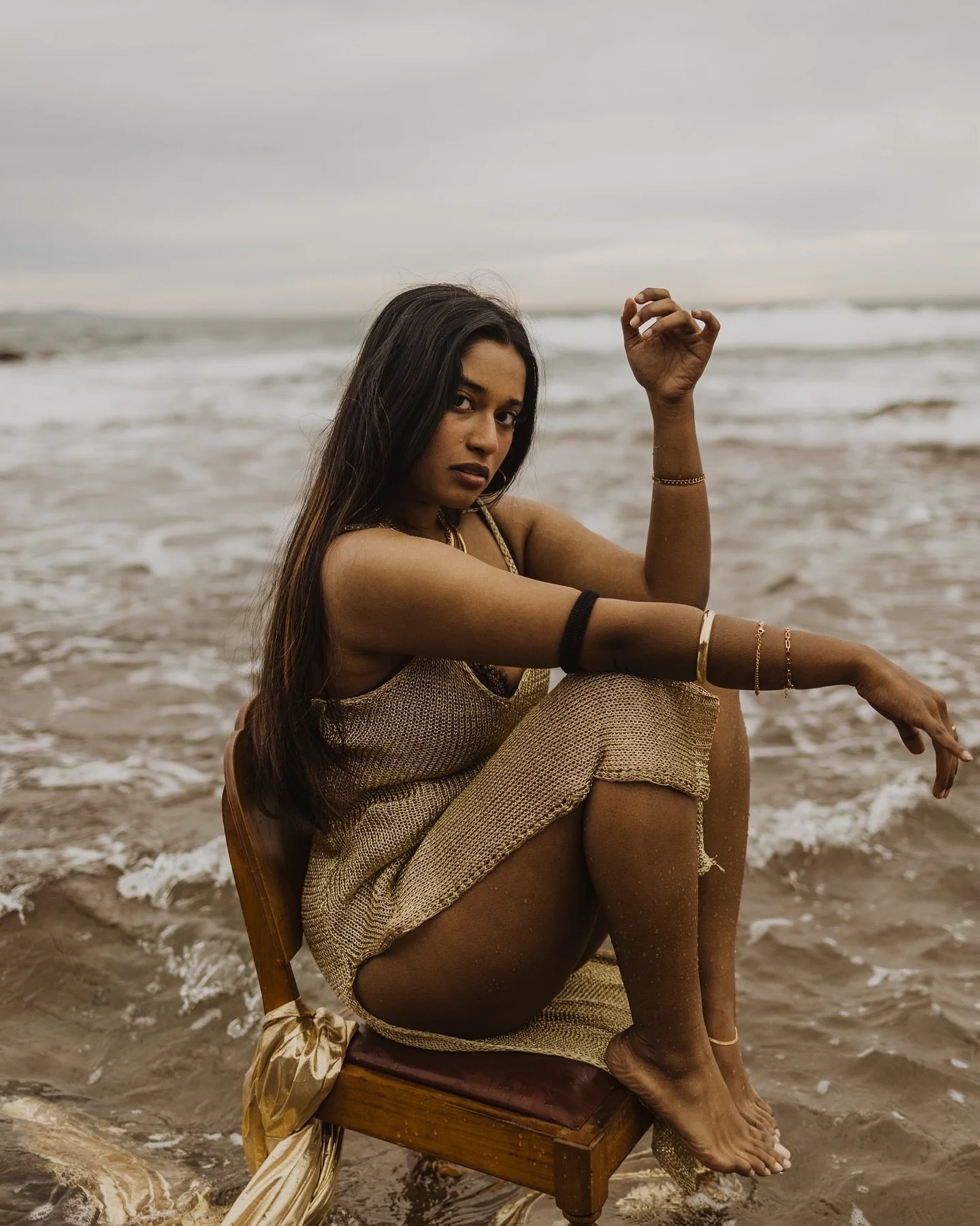 So grateful to get to do this shoot in beautiful Wollongong! Forever grateful to @miaxkumar for trusting us and being such a baddie by getting in that water!