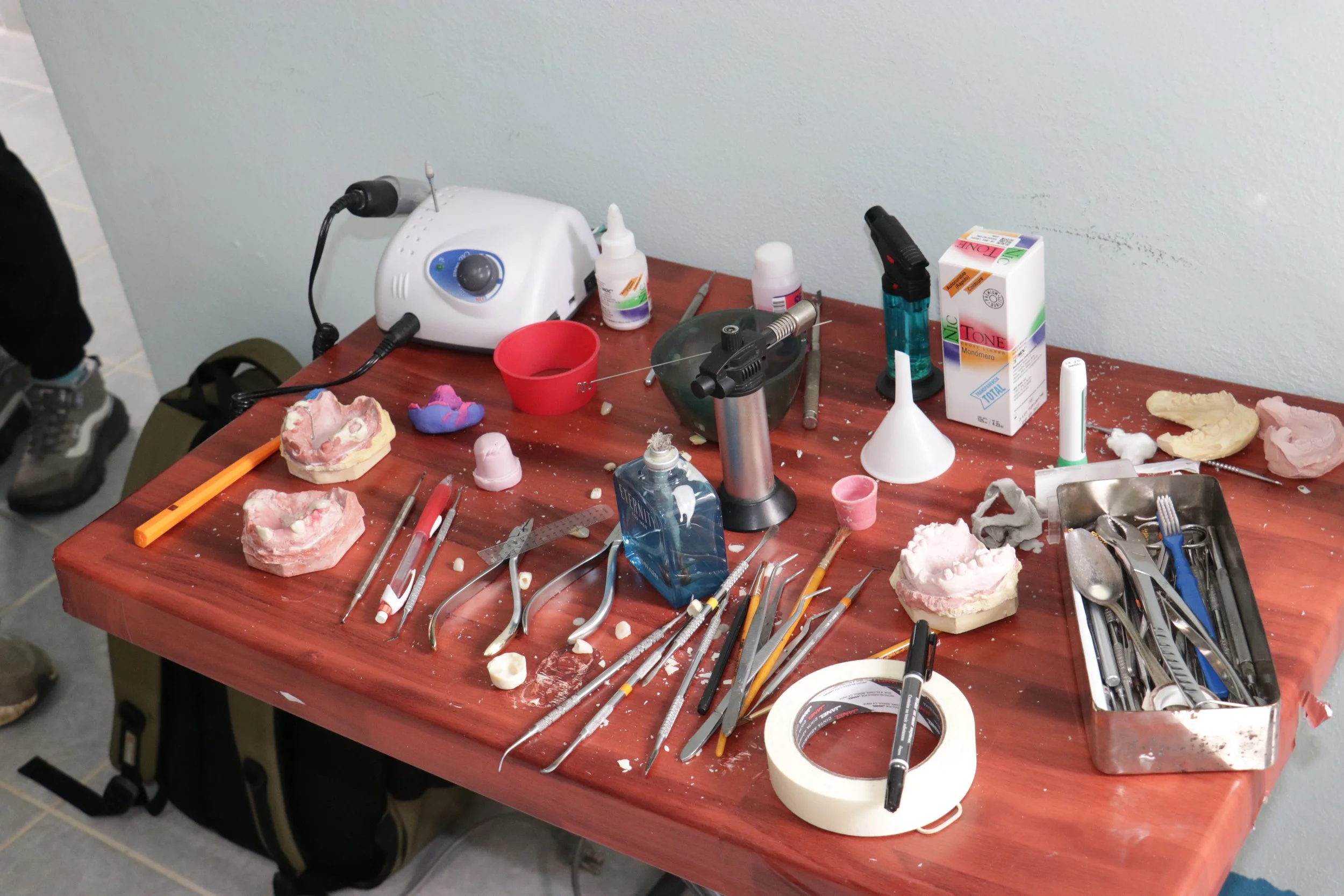 Support for San Juan dental equipment