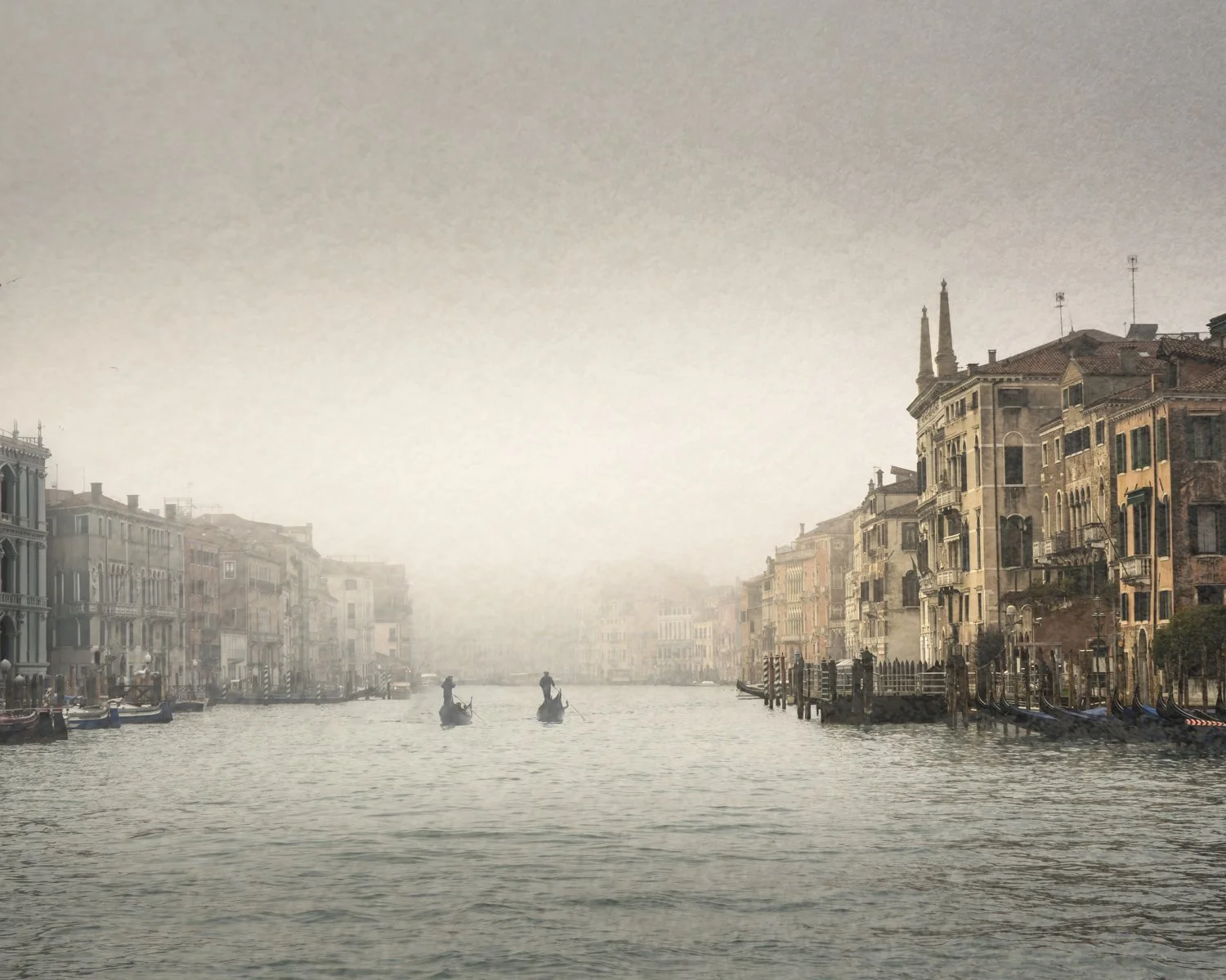 Gondolas-1.jpg